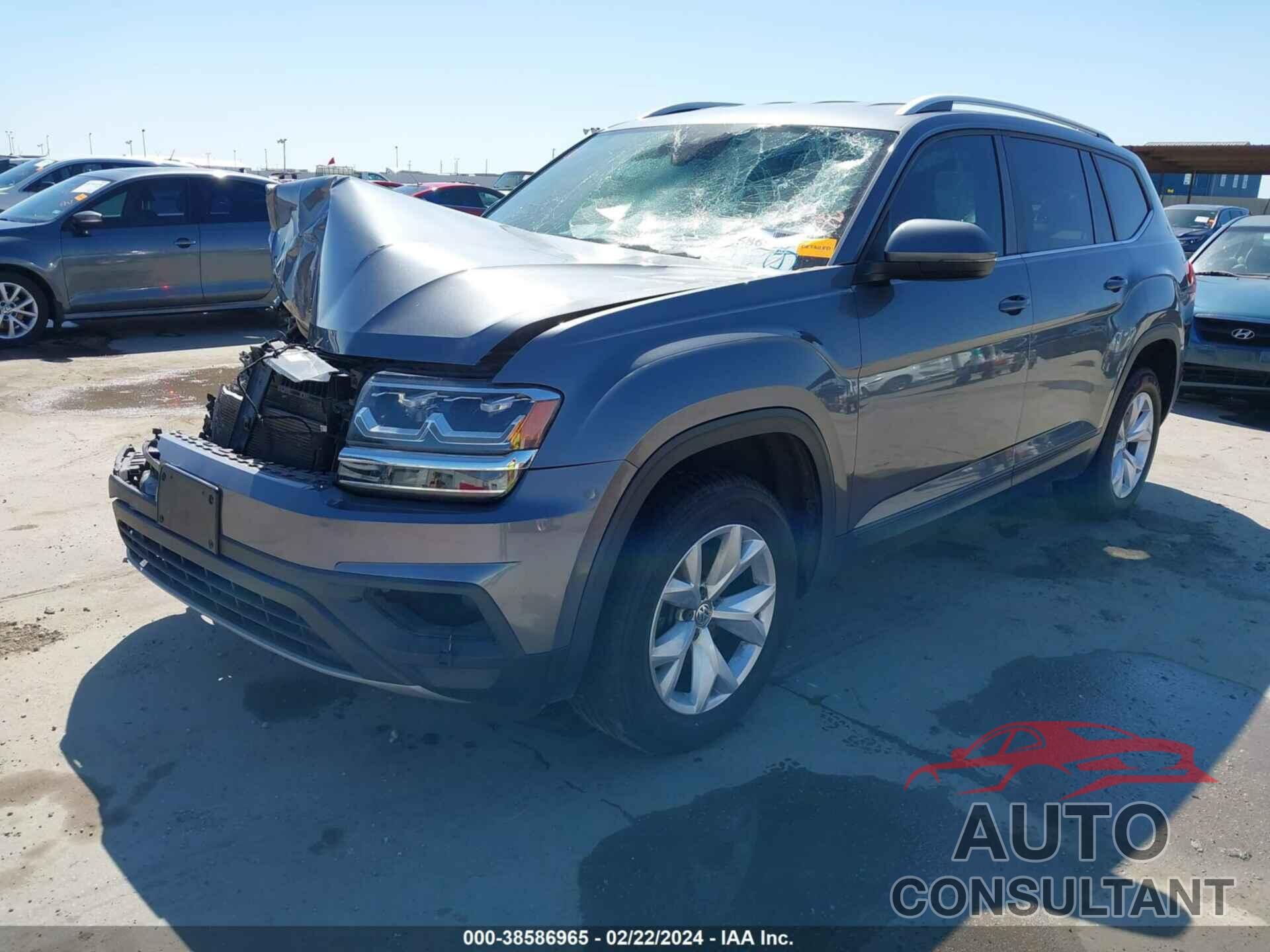 VOLKSWAGEN ATLAS 2018 - 1V2DR2CA0JC533388