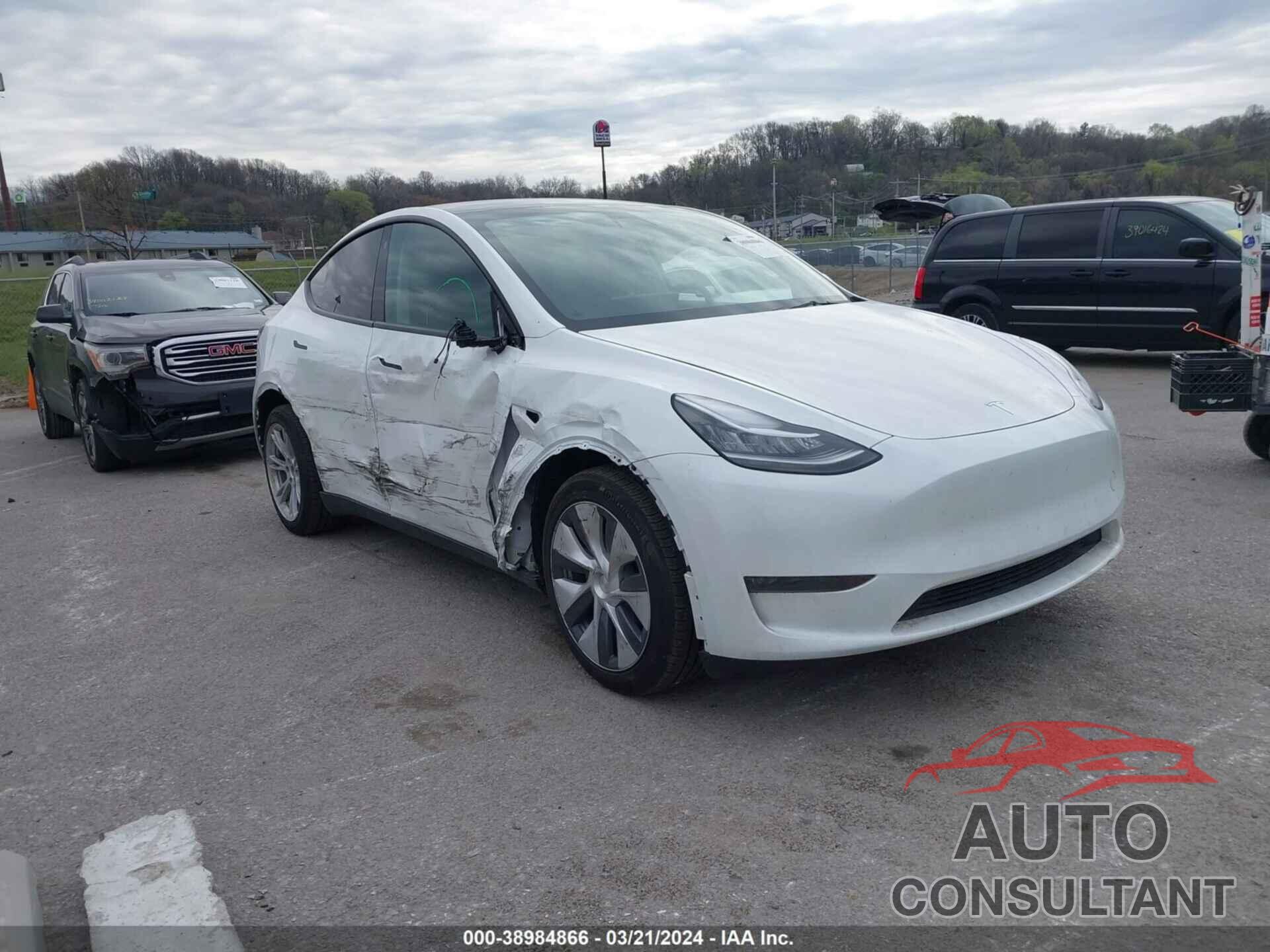 TESLA MODEL Y 2023 - 7SAYGDEE9PA045816