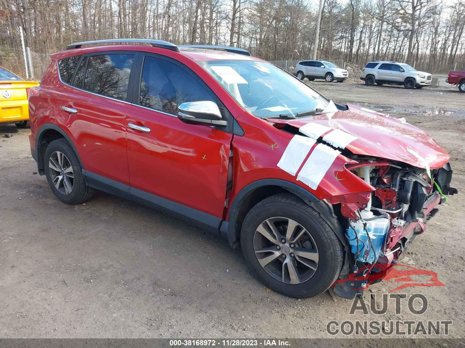 TOYOTA RAV4 2017 - JTMRFREV5HJ144647