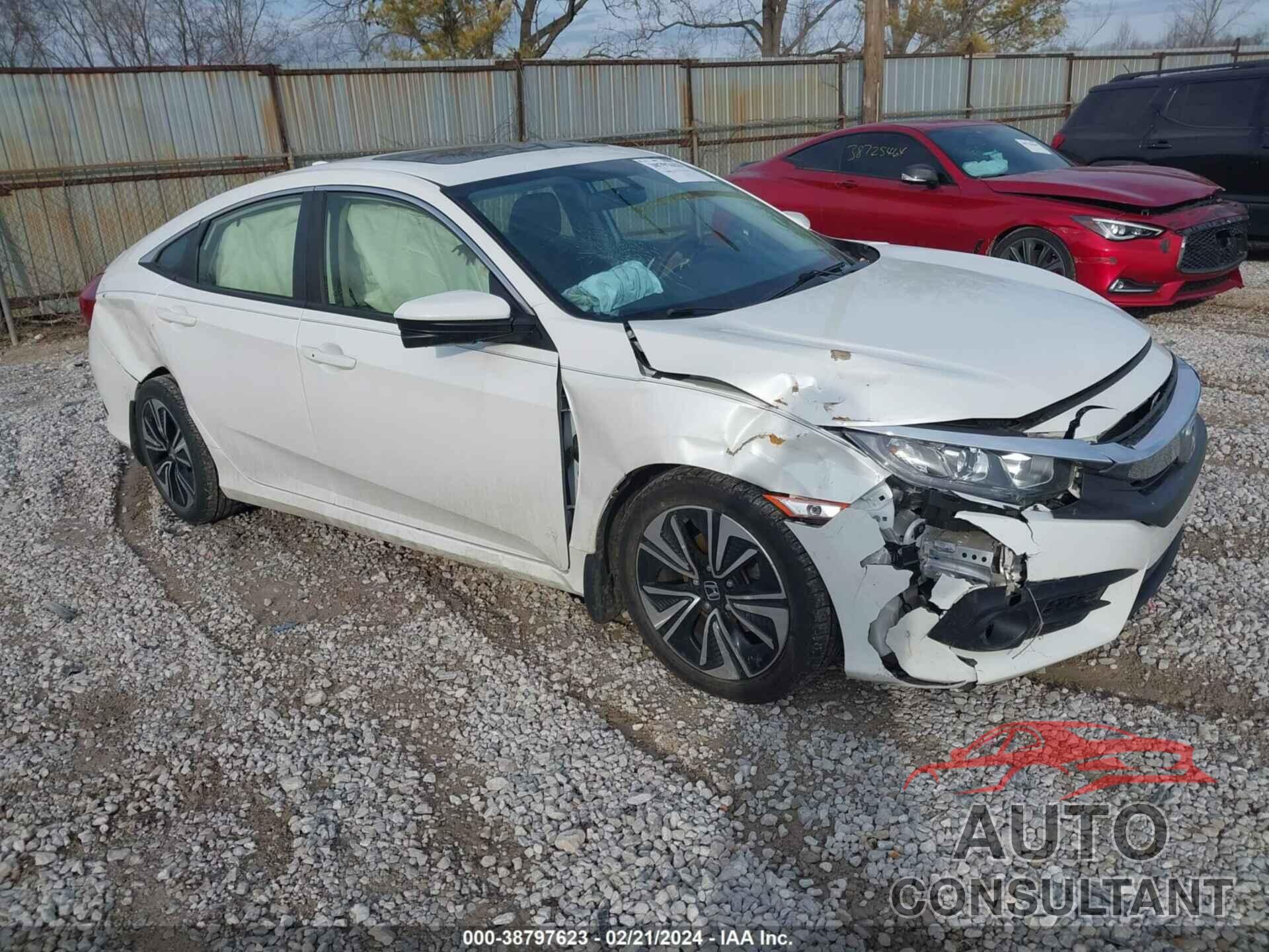 HONDA CIVIC 2018 - 2HGFC4A56JH302300