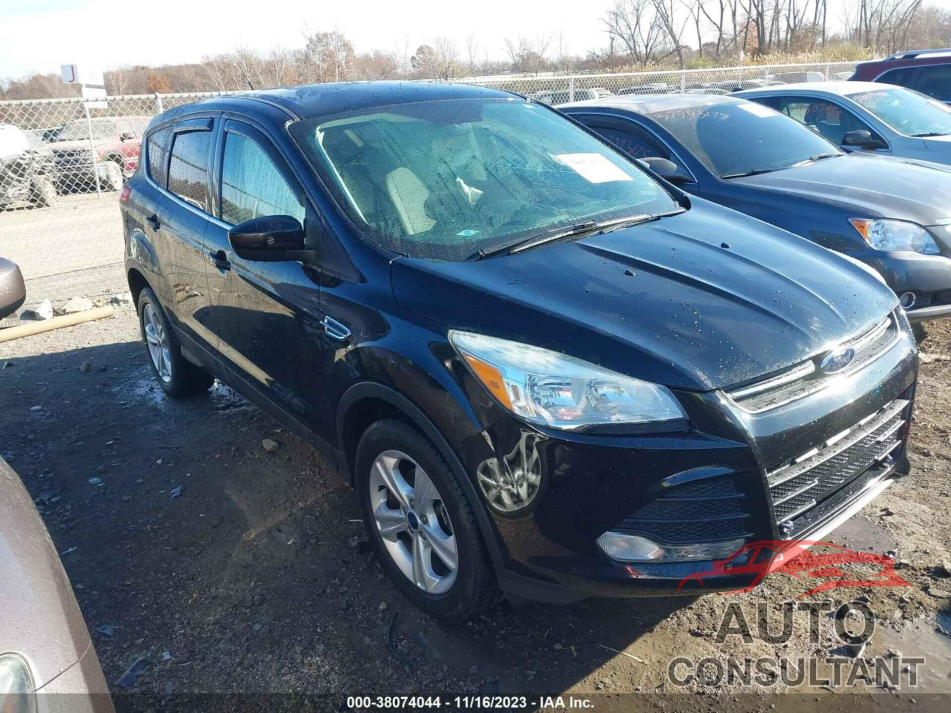 FORD ESCAPE 2016 - 1FMCU0G75GUC38459