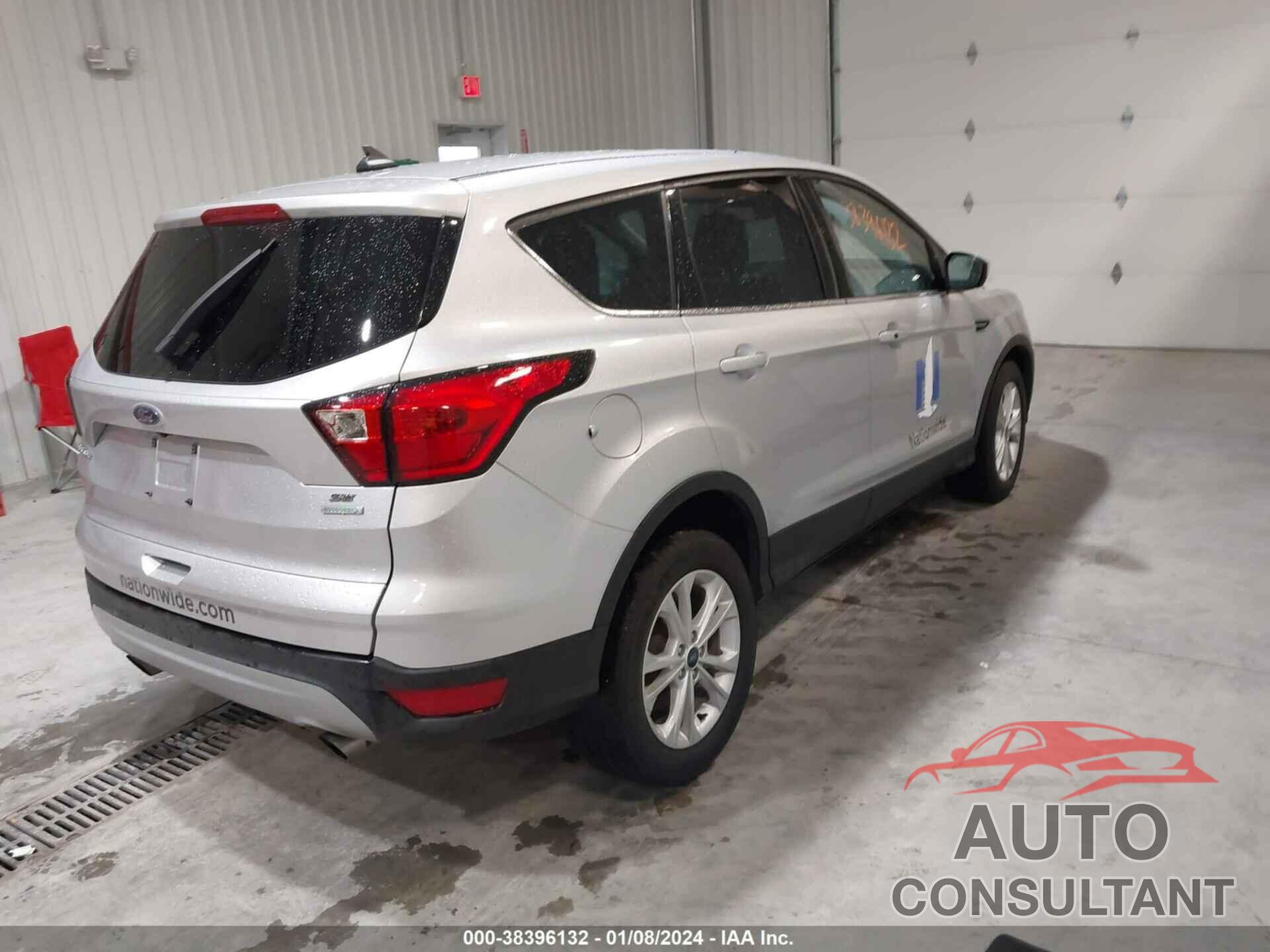 FORD ESCAPE 2019 - 1FMCU0GD6KUC36914