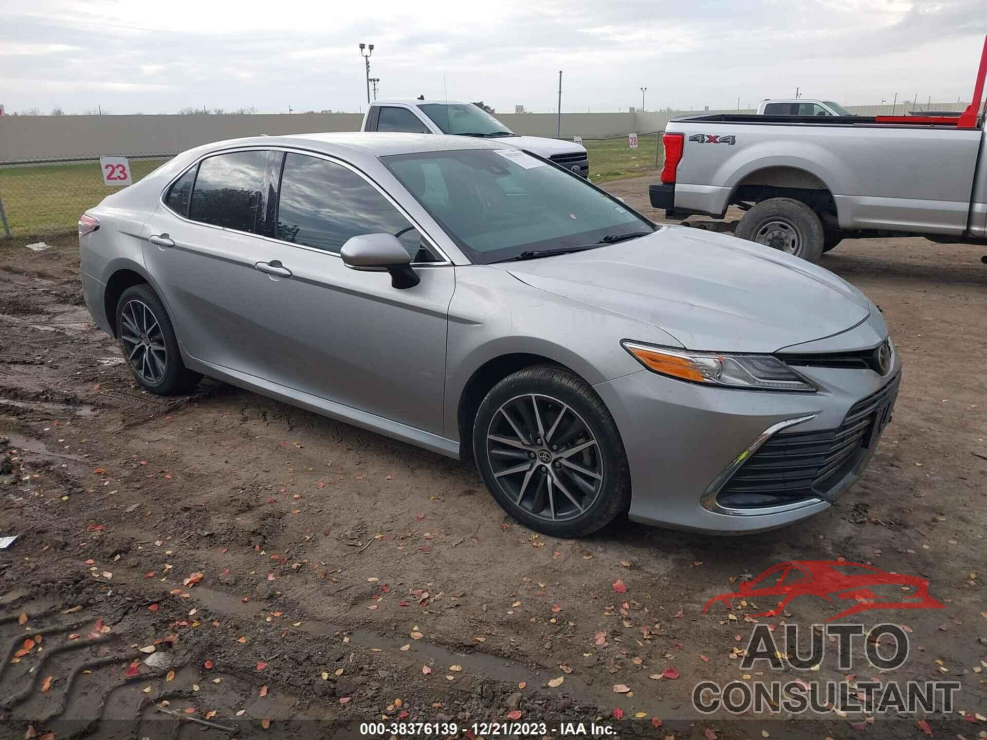 TOYOTA CAMRY 2021 - 4T1F11AK9MU449751