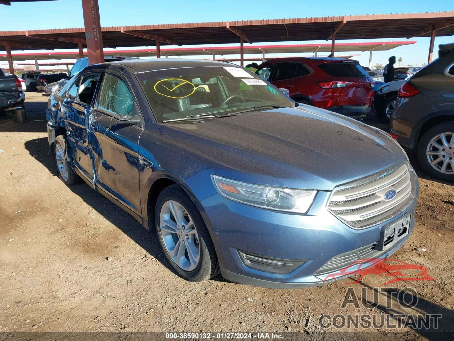 FORD TAURUS 2018 - 1FAHP2E86JG118772