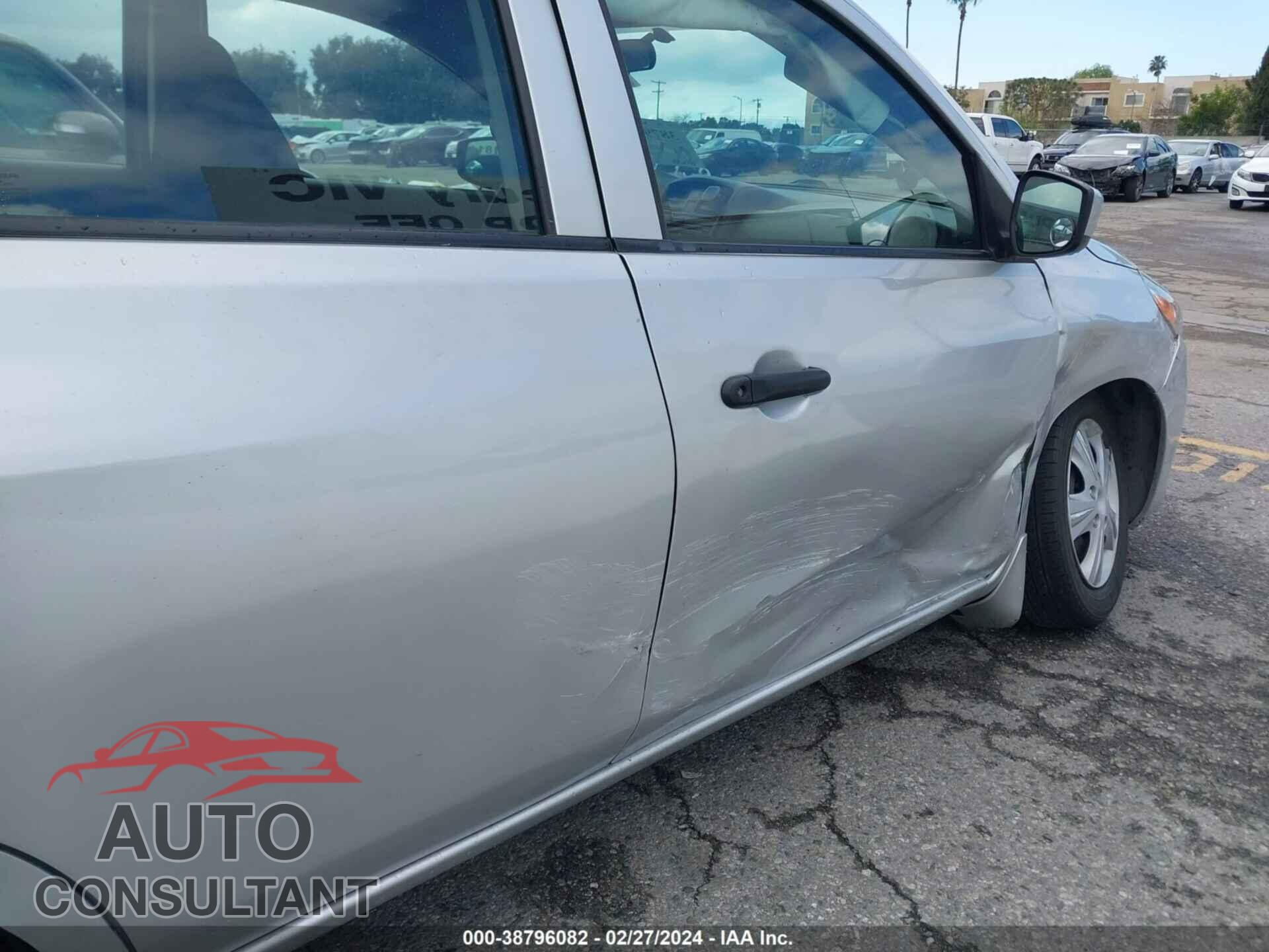 NISSAN VERSA 2017 - 3N1CN7AP3HL889915