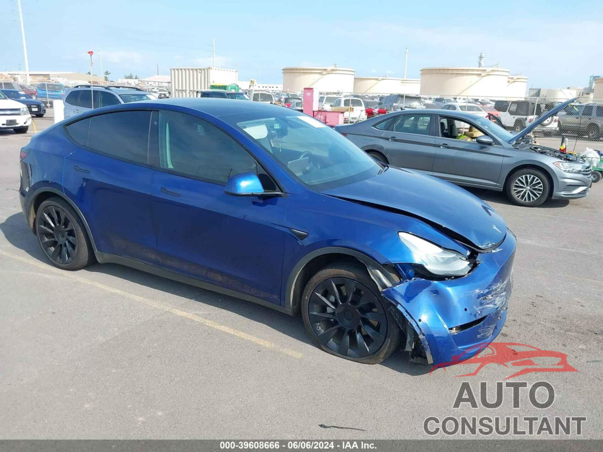 TESLA MODEL Y 2020 - 5YJYGDEE7LF012677