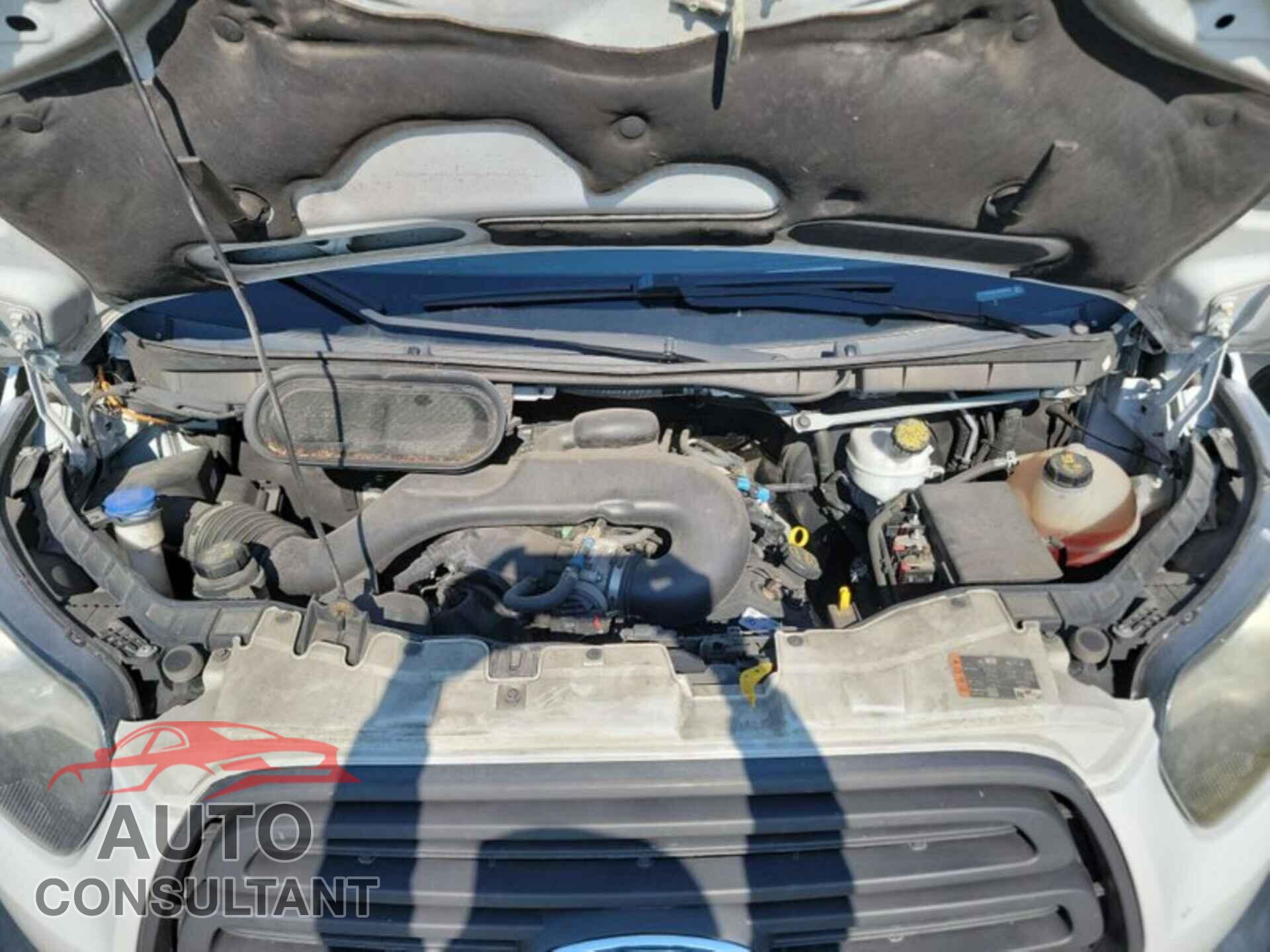 FORD TRANSIT 2018 - 1FTYR2CM2JKA09355