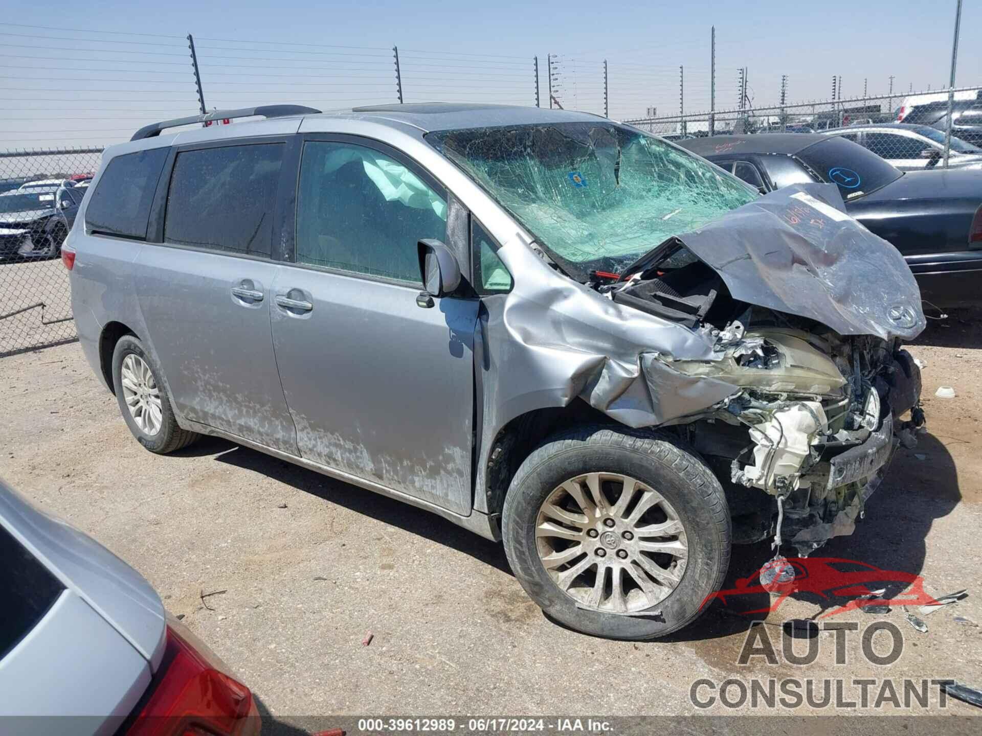 TOYOTA SIENNA 2017 - 5TDYZ3DC0HS813958