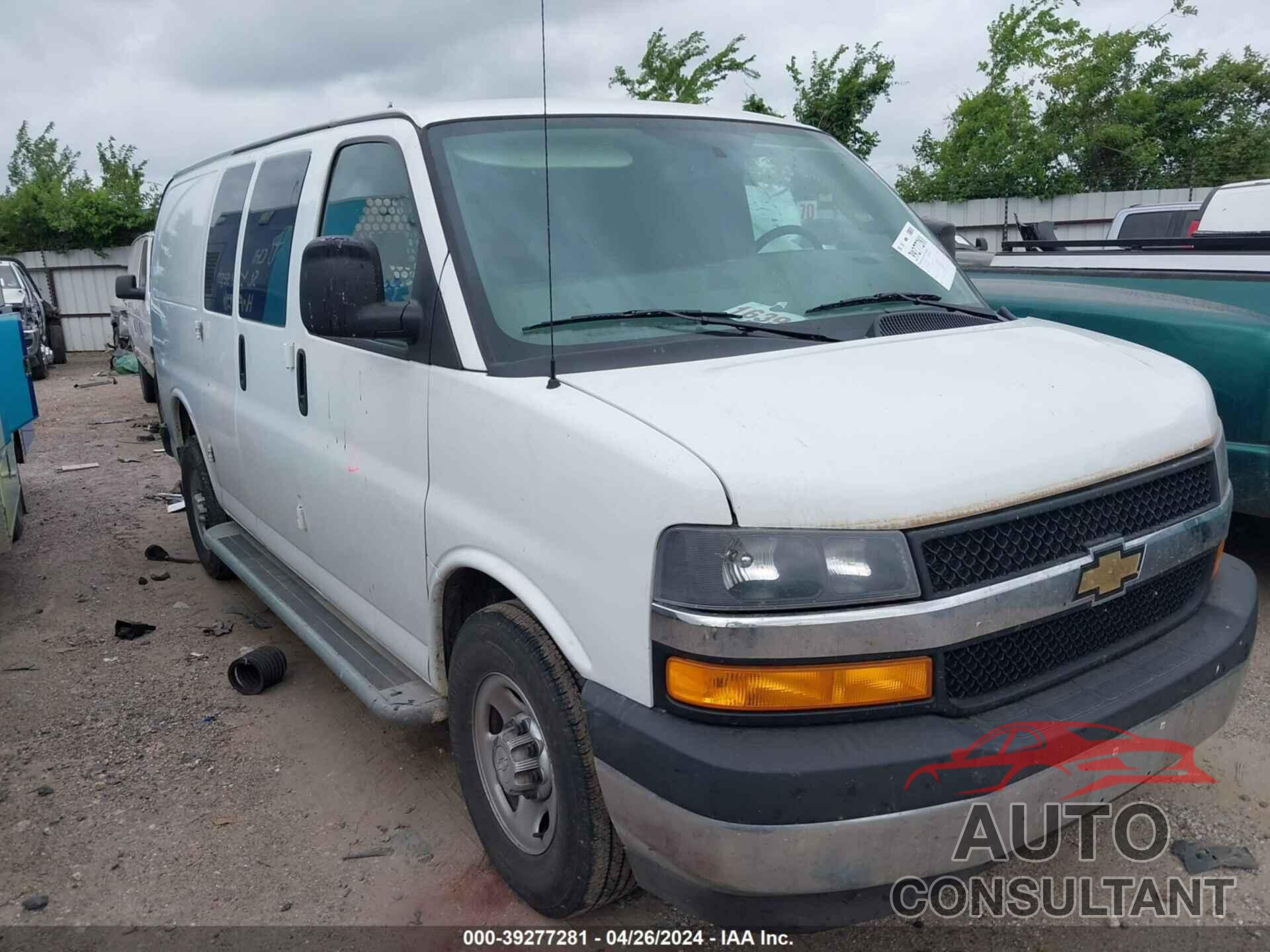 CHEVROLET EXPRESS 2500 2018 - 1GCWGAFG1J1911644