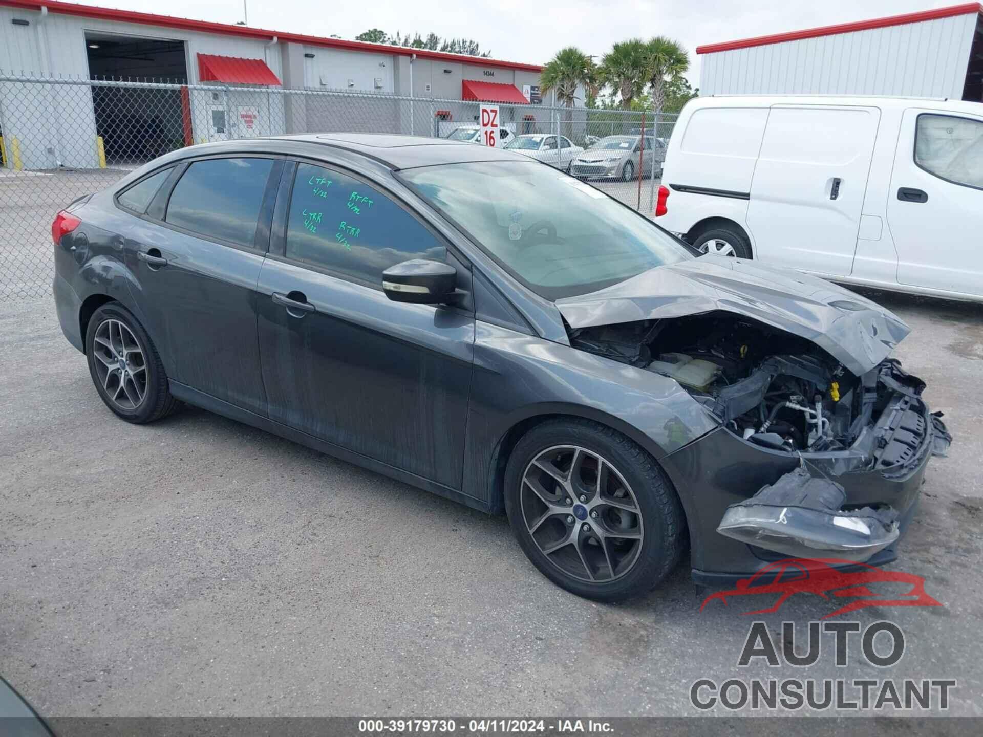 FORD FOCUS 2018 - 1FADP3H24JL252831