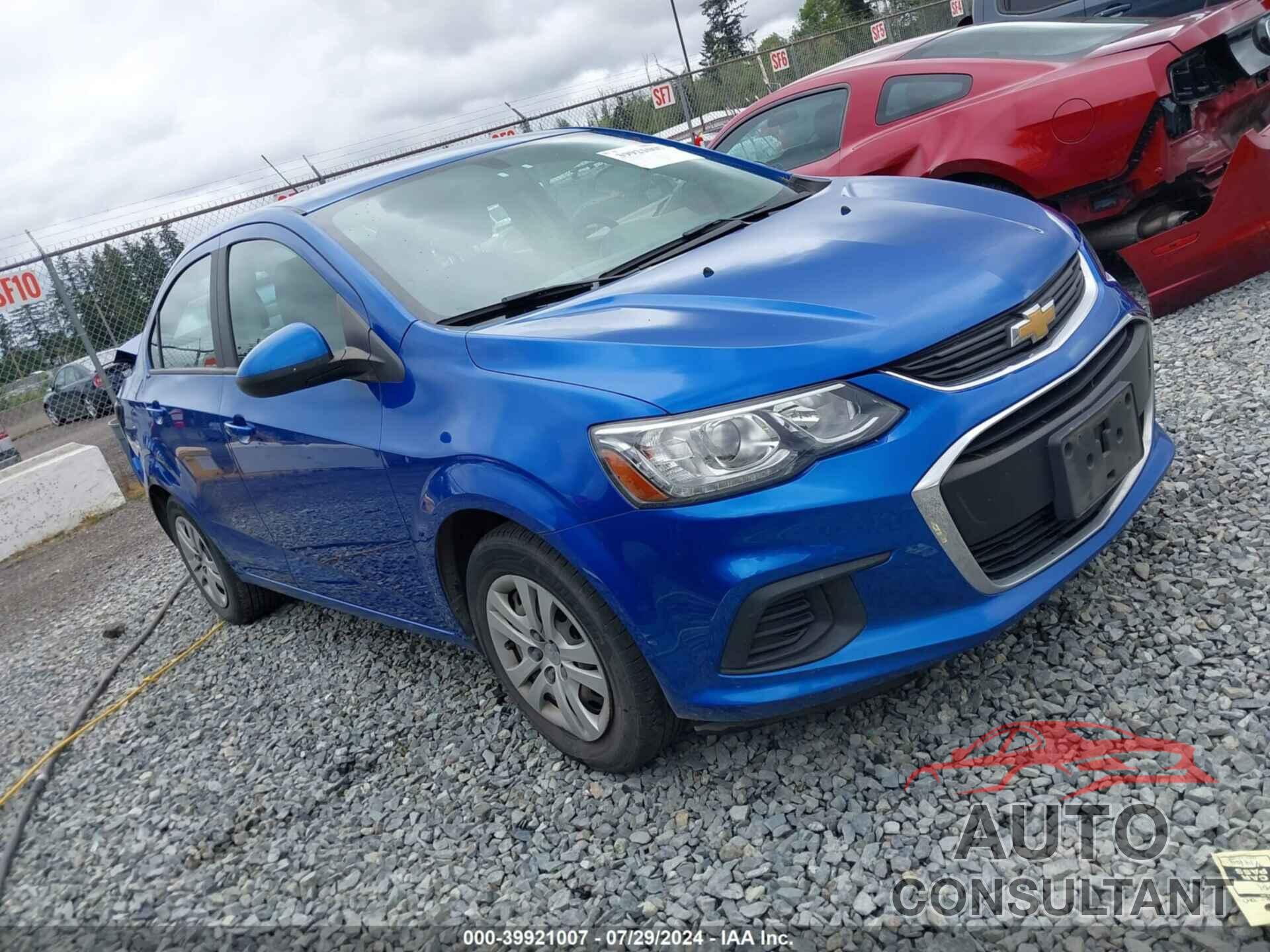 CHEVROLET SONIC 2017 - 1G1JA5SG9H4172629