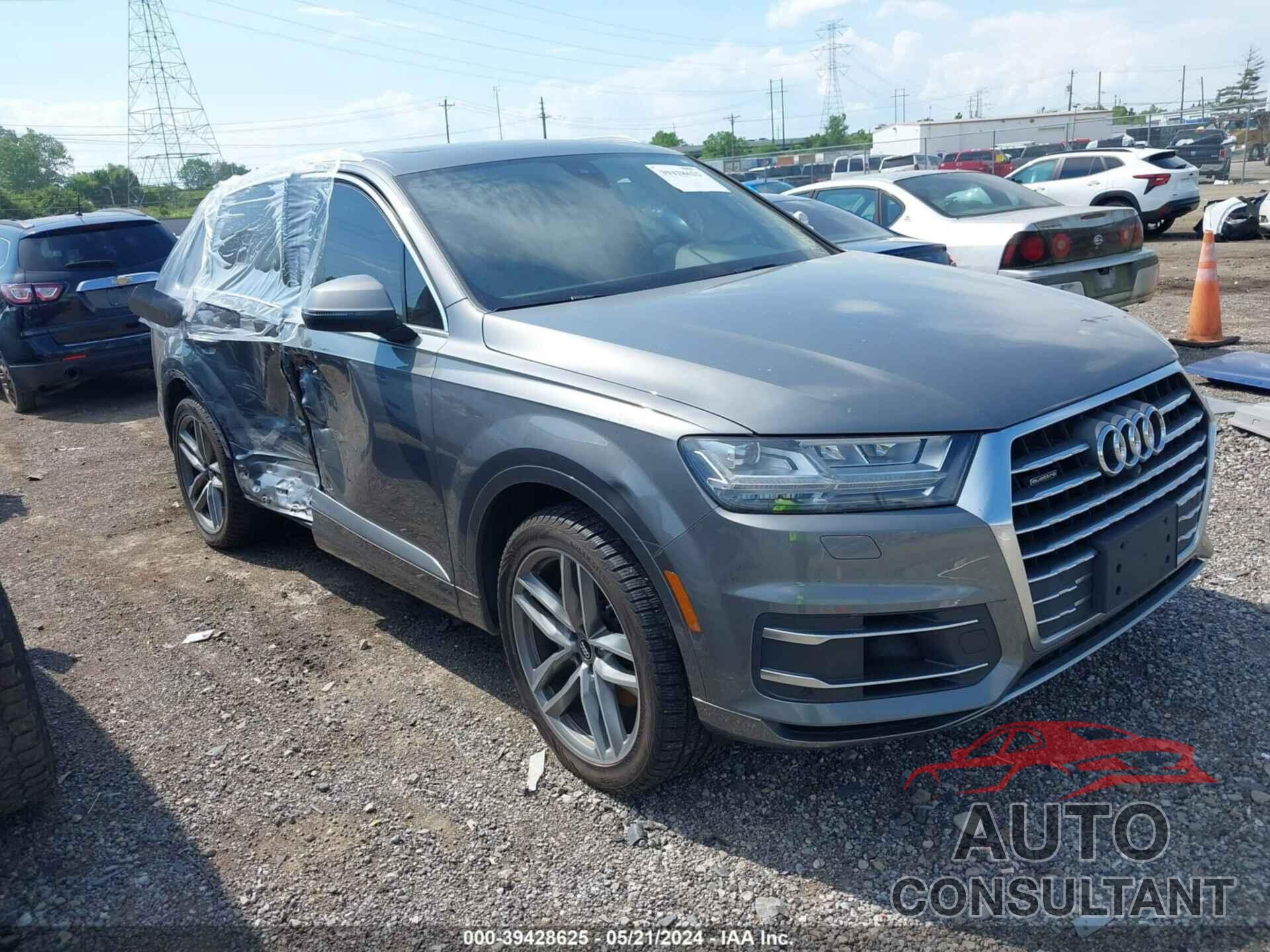 AUDI Q7 2017 - WA1LAAF75HD017251