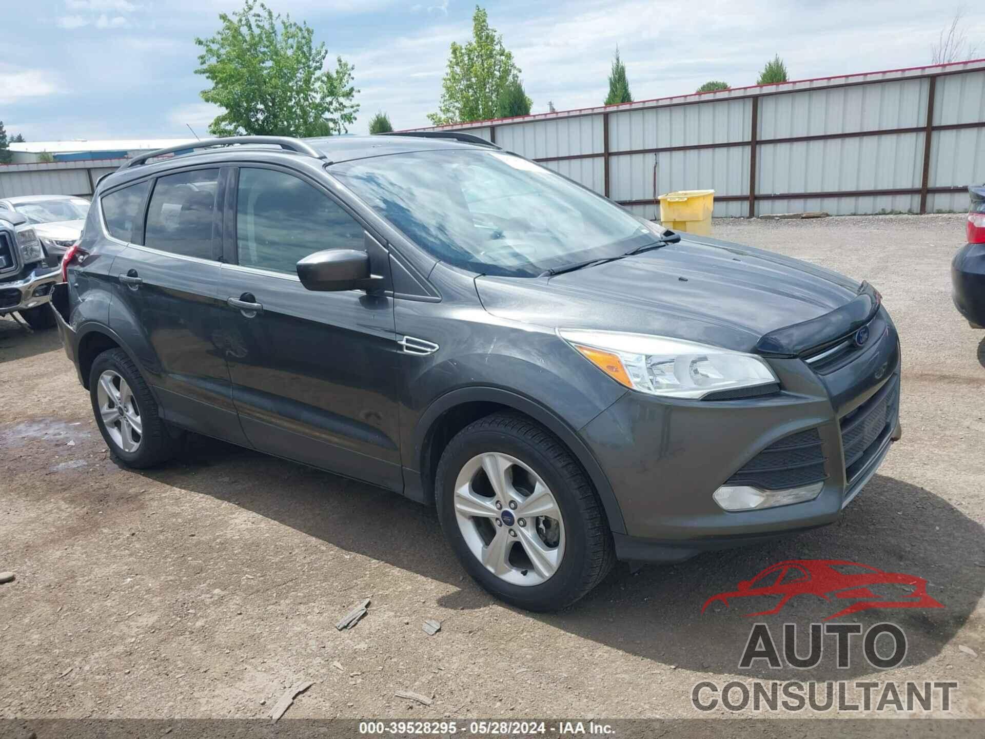 FORD ESCAPE 2016 - 1FMCU9G93GUC60739