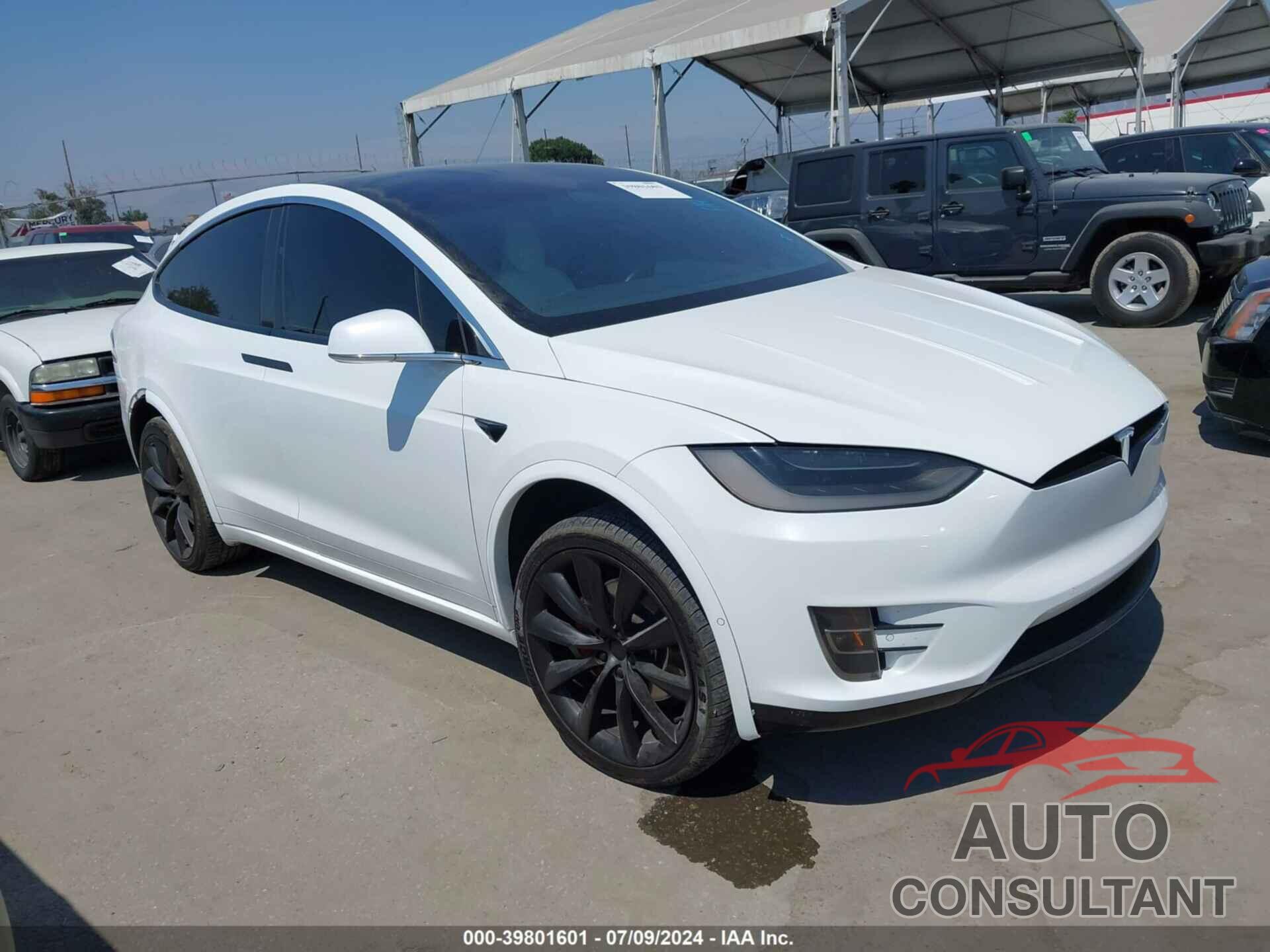 TESLA MODEL X 2018 - 5YJXCBE40JF134197