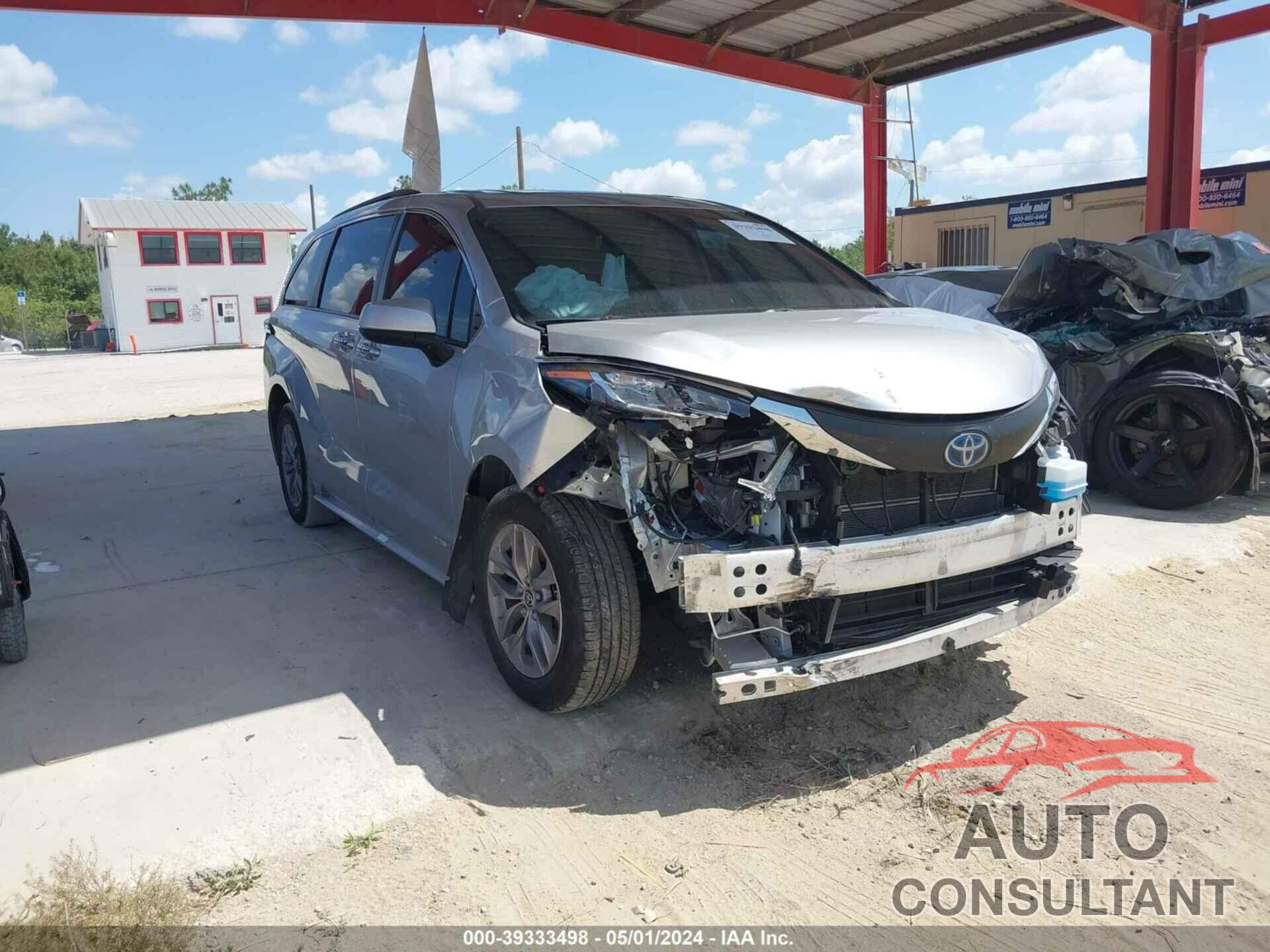 TOYOTA SIENNA 2021 - 5TDYRKEC1MS052912