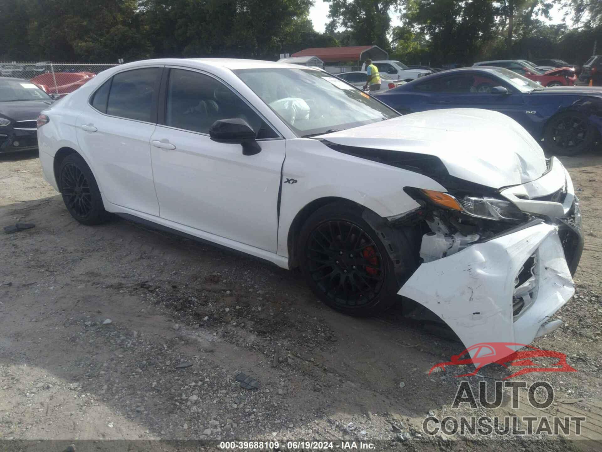 TOYOTA CAMRY 2019 - 4T1B11HK5KU854989