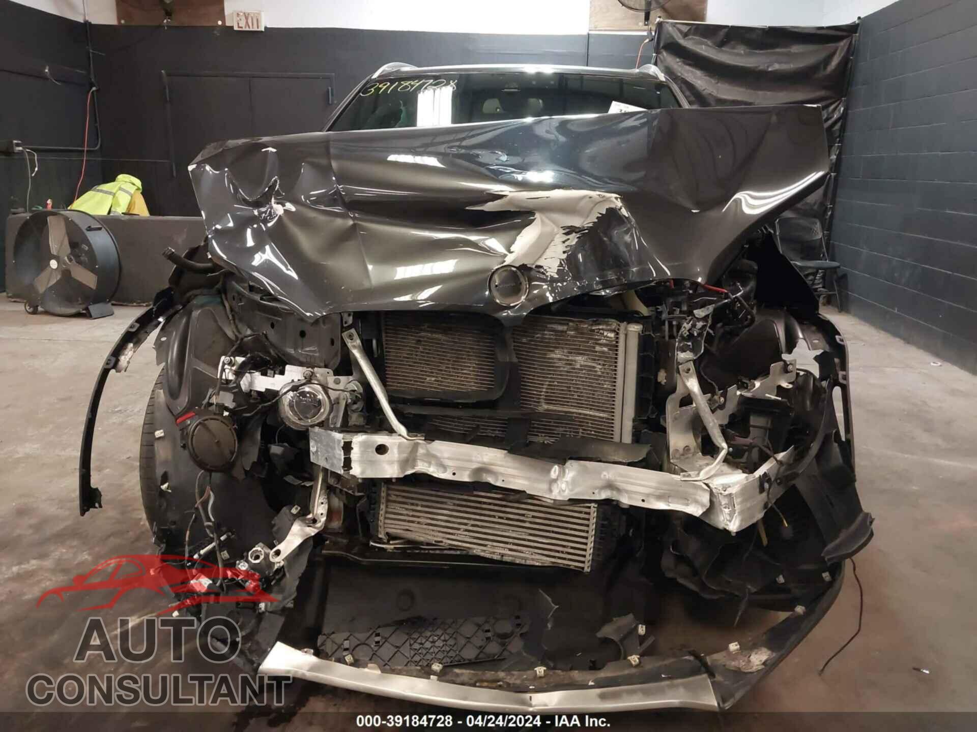 BMW X5 2018 - 5UXKR0C5XJ0Y02027