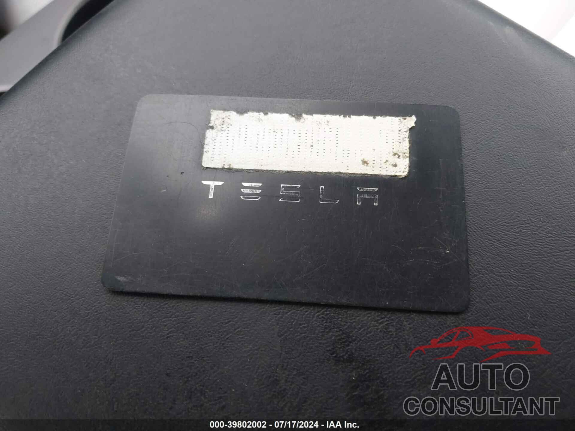 TESLA MODEL Y 2021 - 5YJYGDEE8MF266500