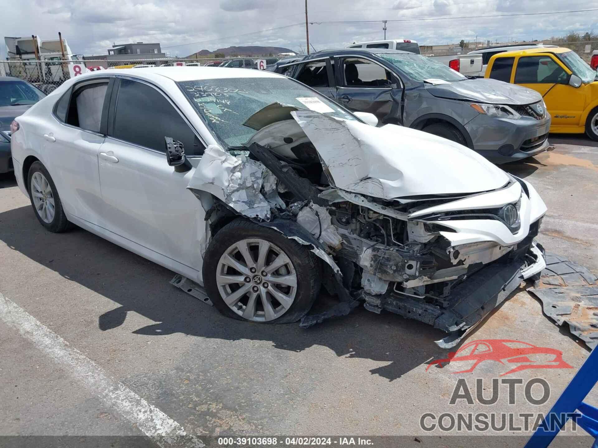 TOYOTA CAMRY 2020 - 4T1C11AK2LU369550