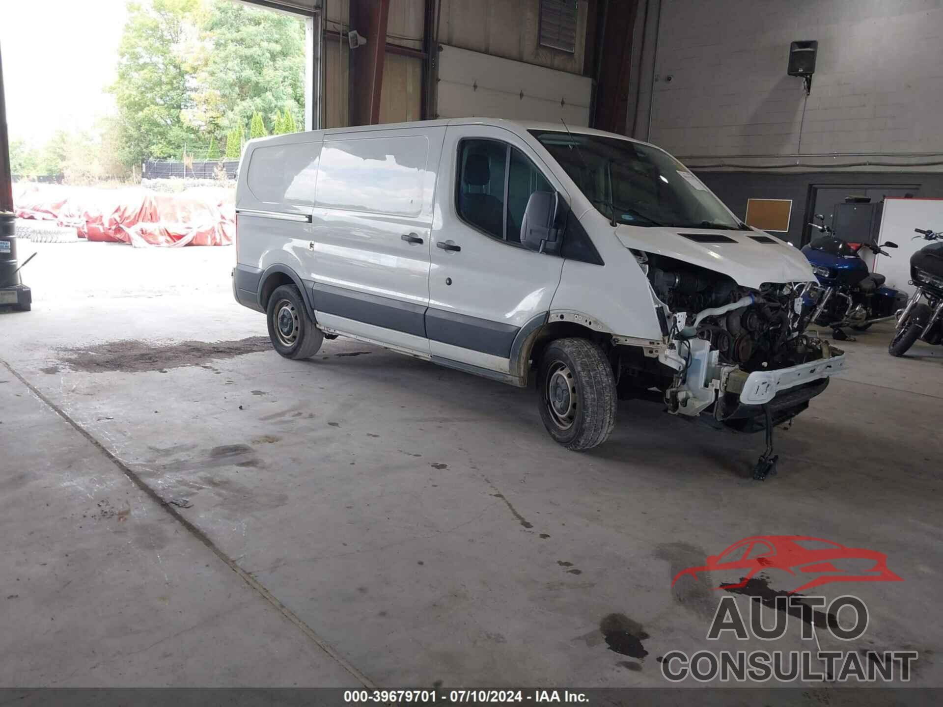 FORD TRANSIT-150 2017 - 1FTYE1YM0HKA37275