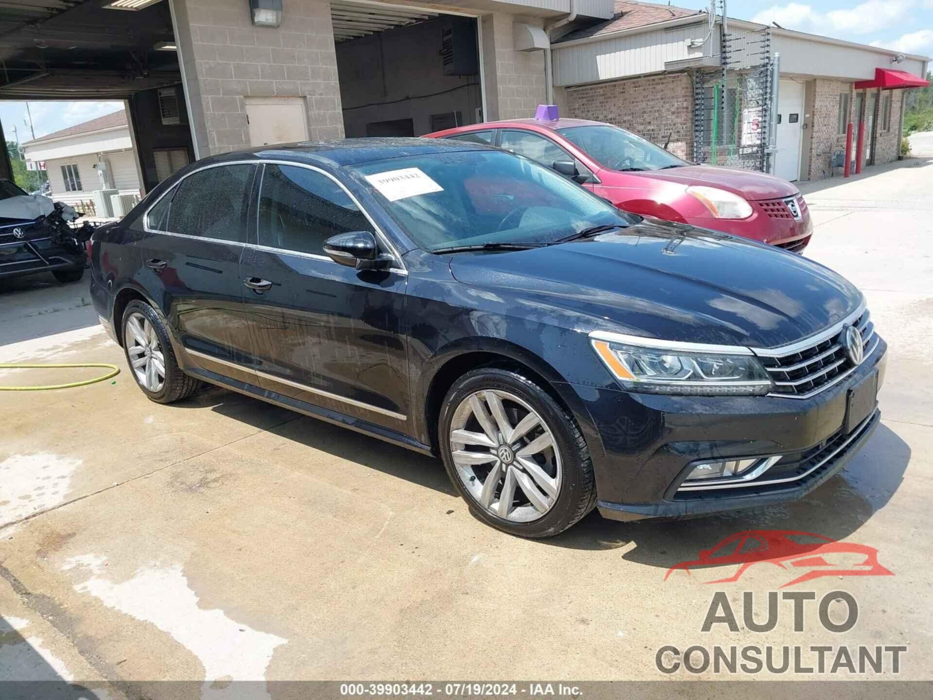 VOLKSWAGEN PASSAT 2017 - 1VWGT7A36HC039397