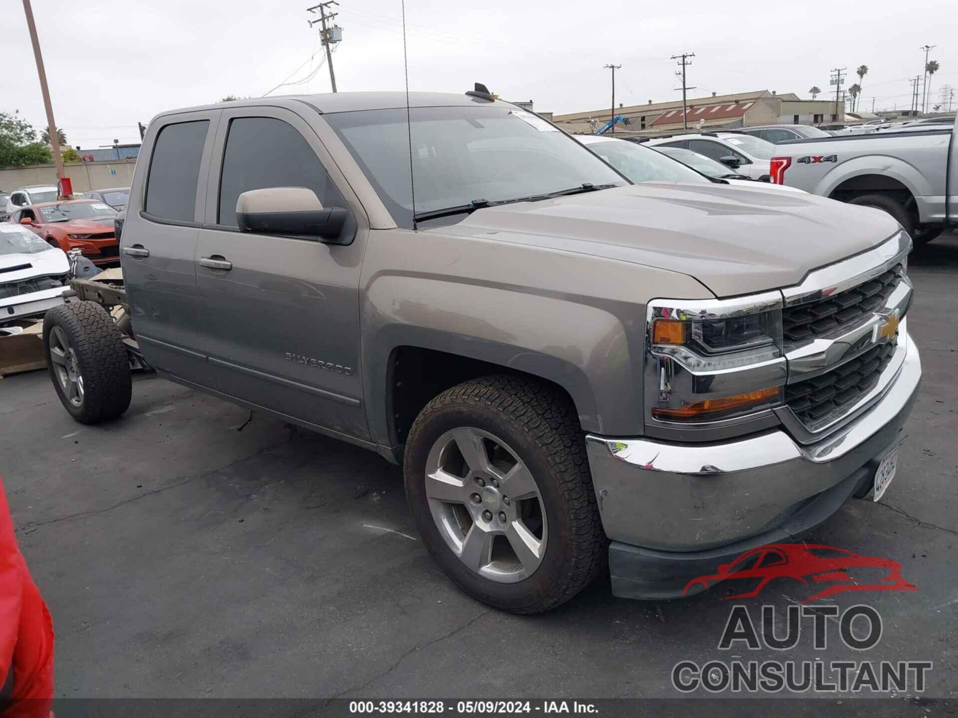 CHEVROLET SILVERADO 1500 2017 - 1GCRCREC6HZ236200