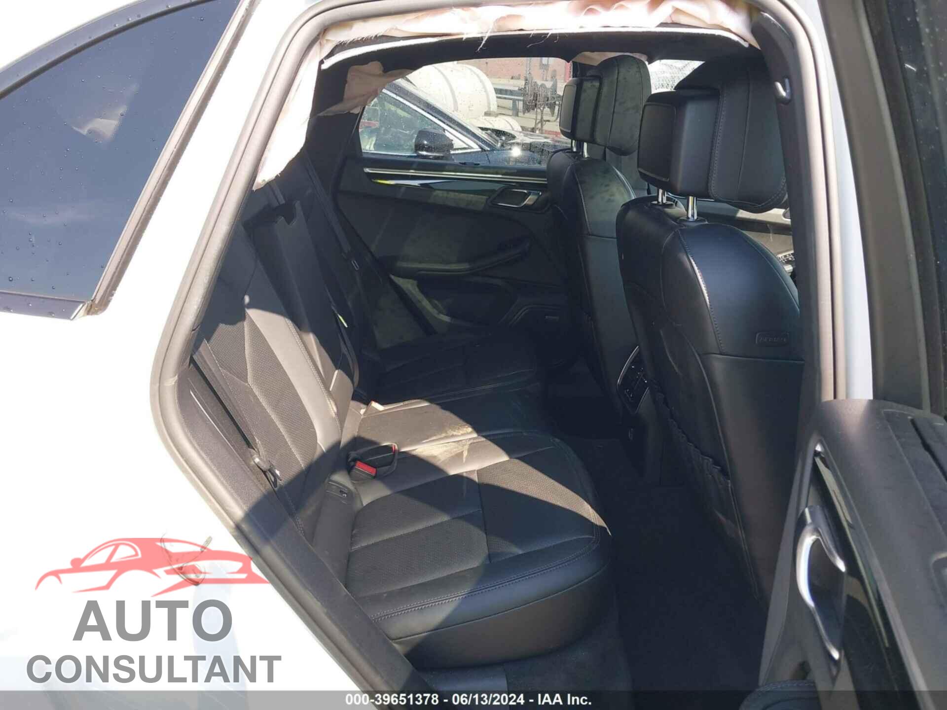 PORSCHE MACAN 2018 - WP1AA2A51JLB23764