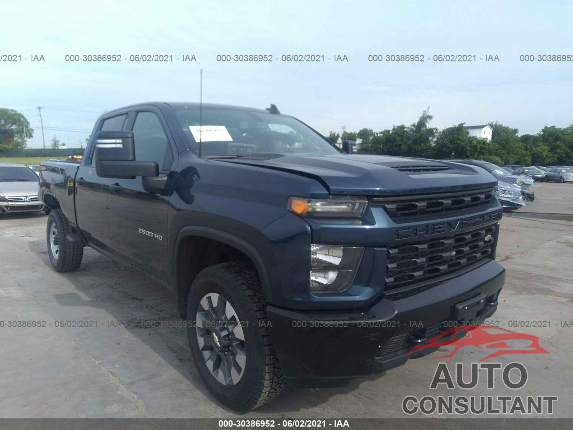 CHEVROLET SILVERADO 2500HD 2021 - 1GC4YME7XMF156220