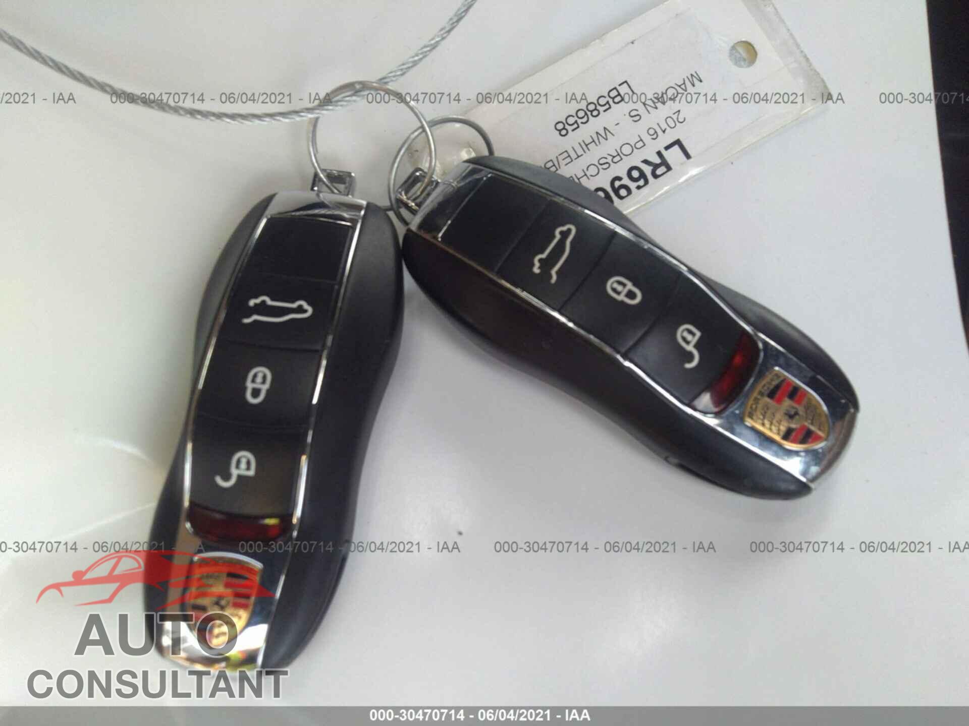 PORSCHE MACAN 2016 - WP1AB2A54GLB58658