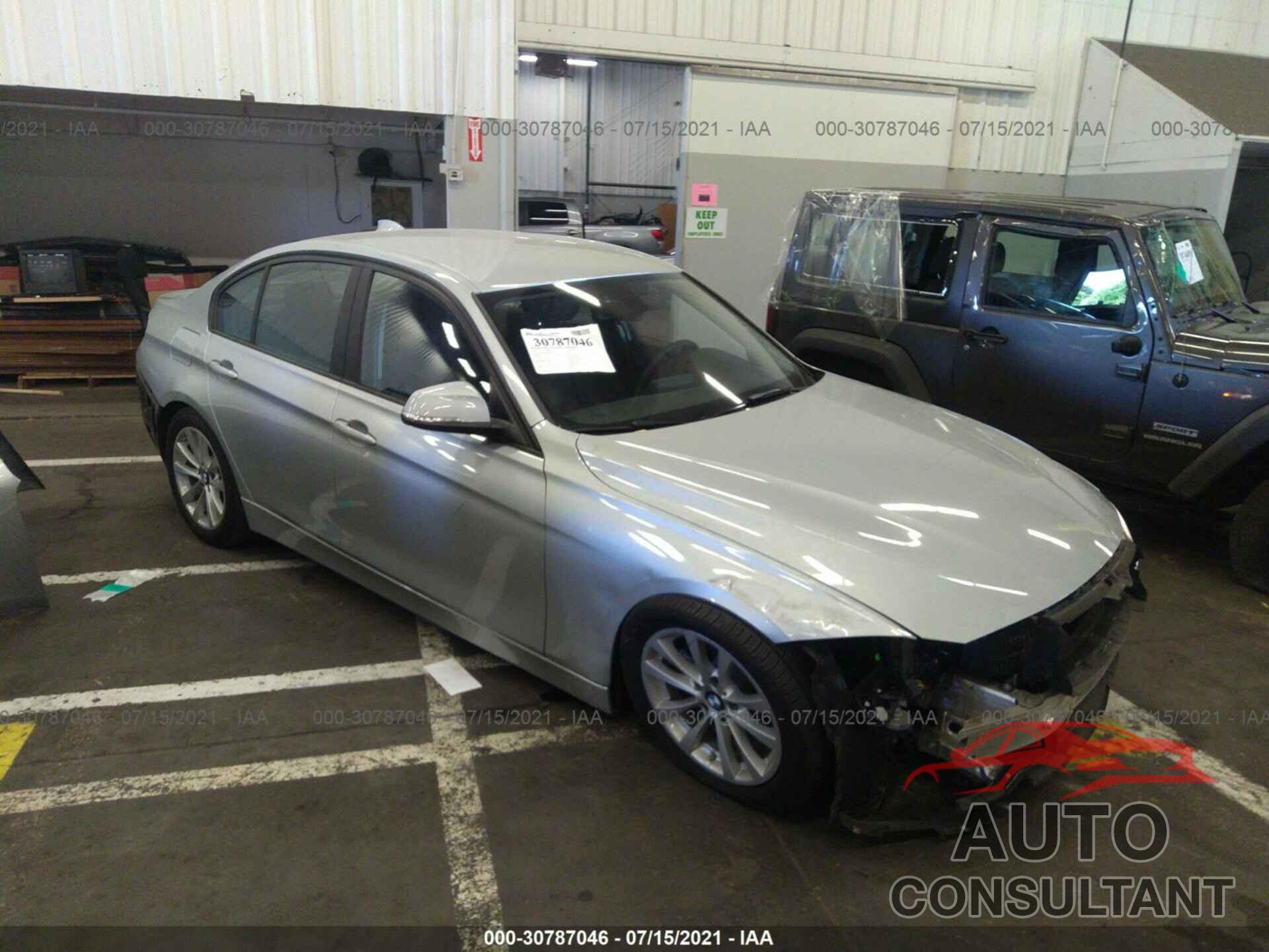 BMW 3 SERIES 2017 - WBA8E5G31HNU44887