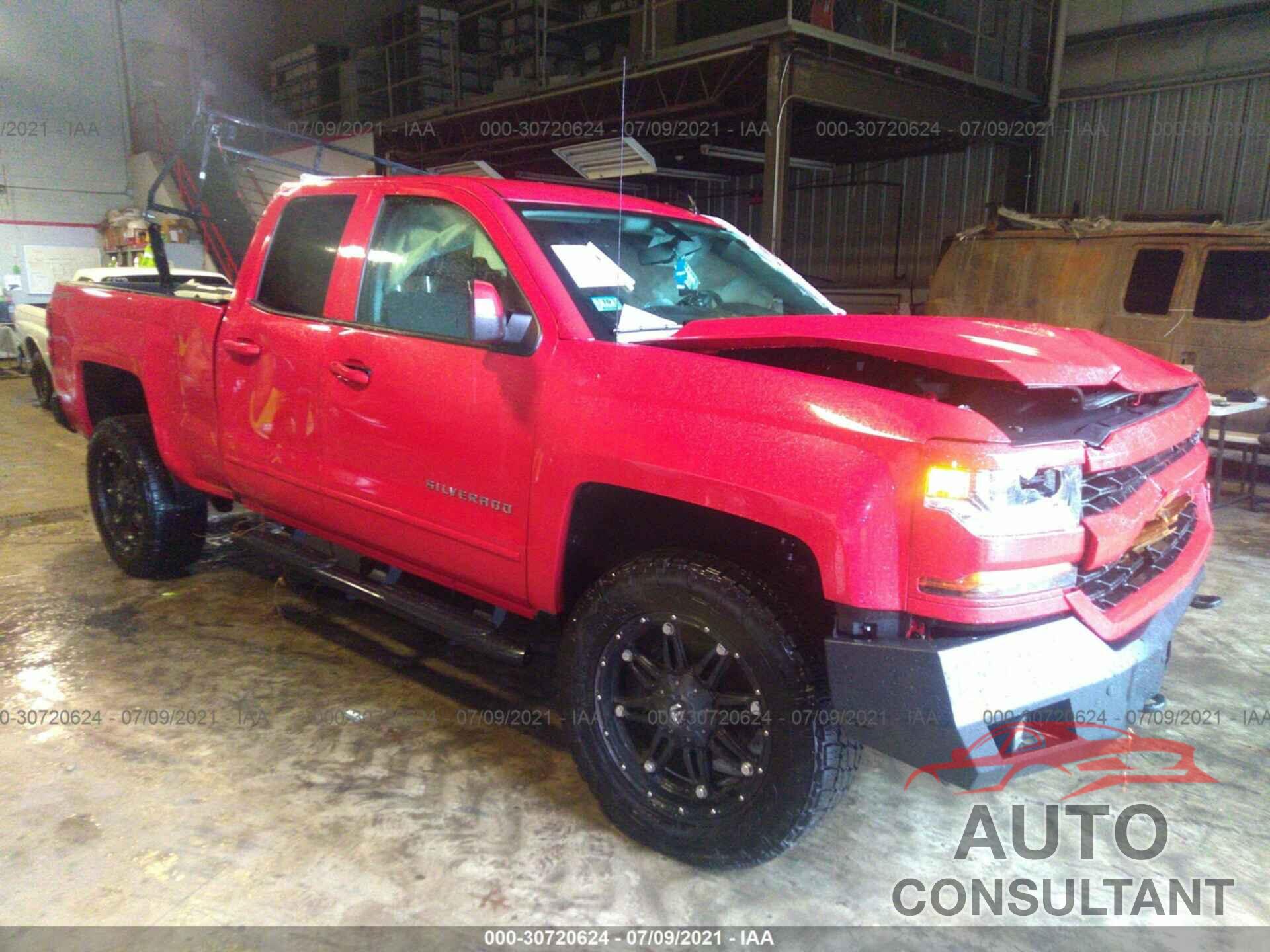 CHEVROLET SILVERADO 1500 2017 - 1GCVKREC4HZ175544