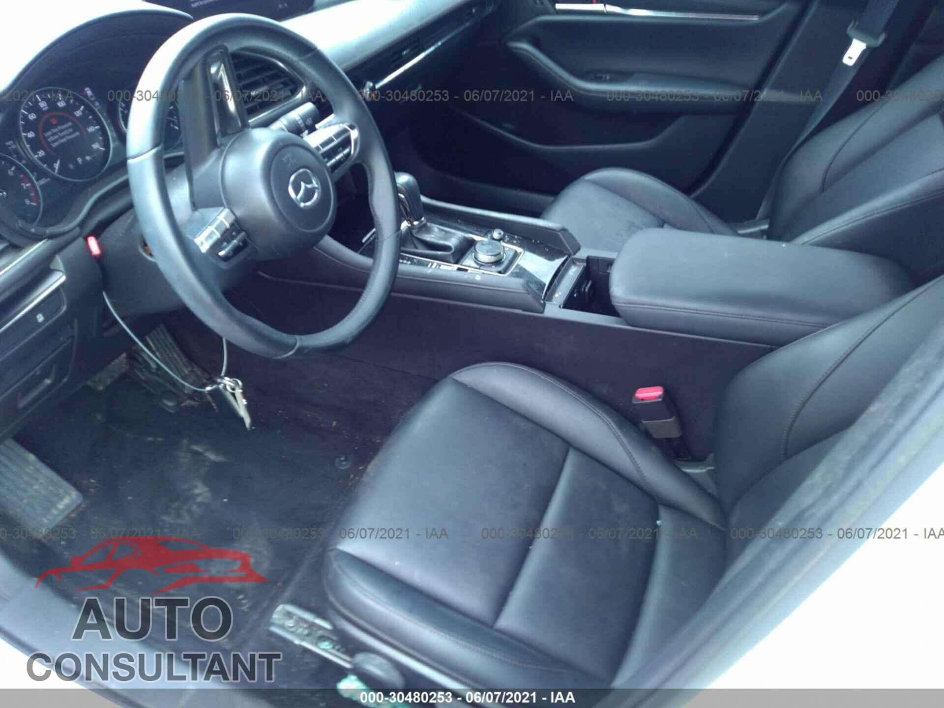 MAZDA MAZDA3 HATCHBACK 2019 - JM1BPAJM6K1119065