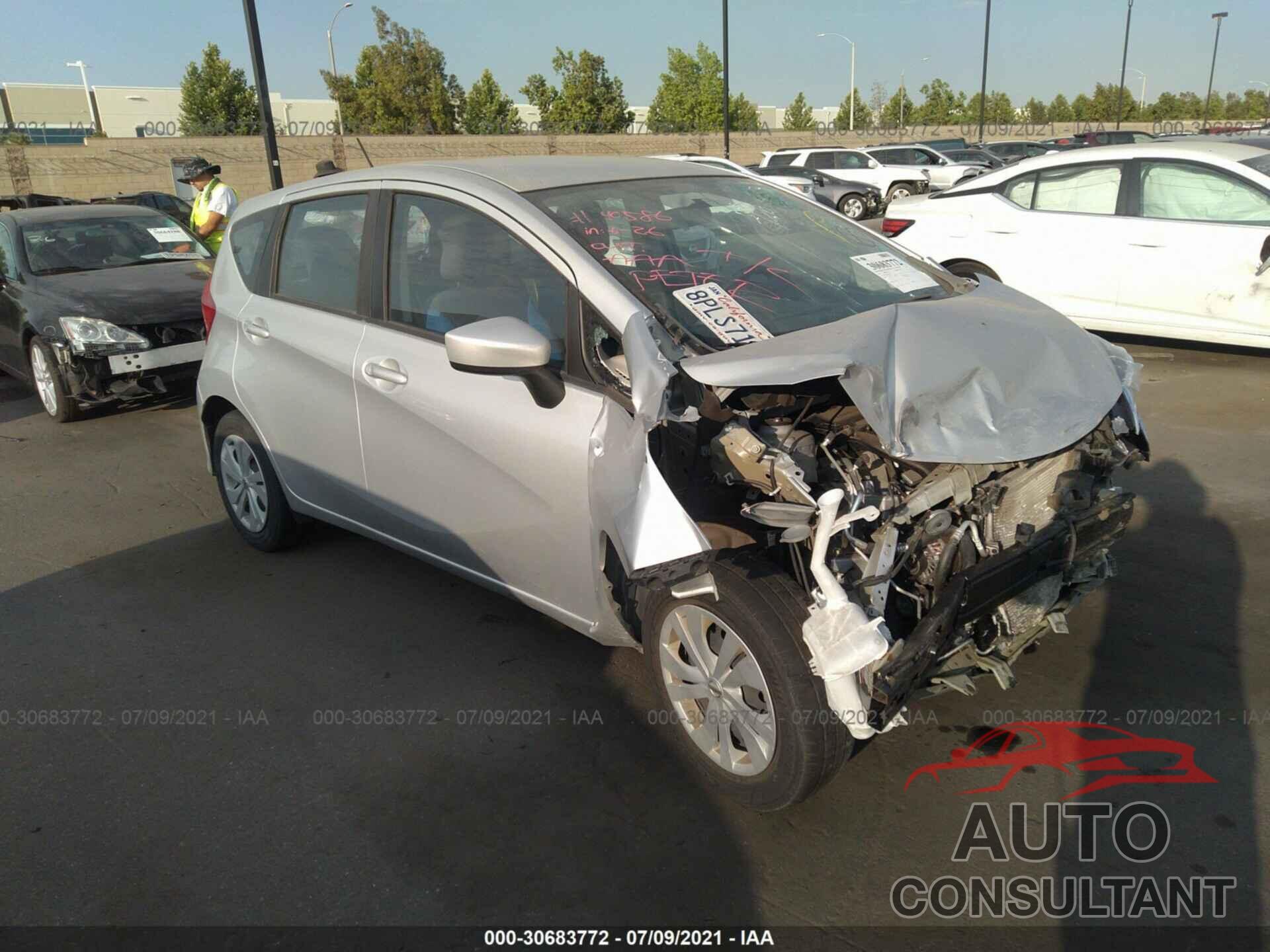 NISSAN VERSA NOTE 2018 - 3N1CE2CP1JL352076