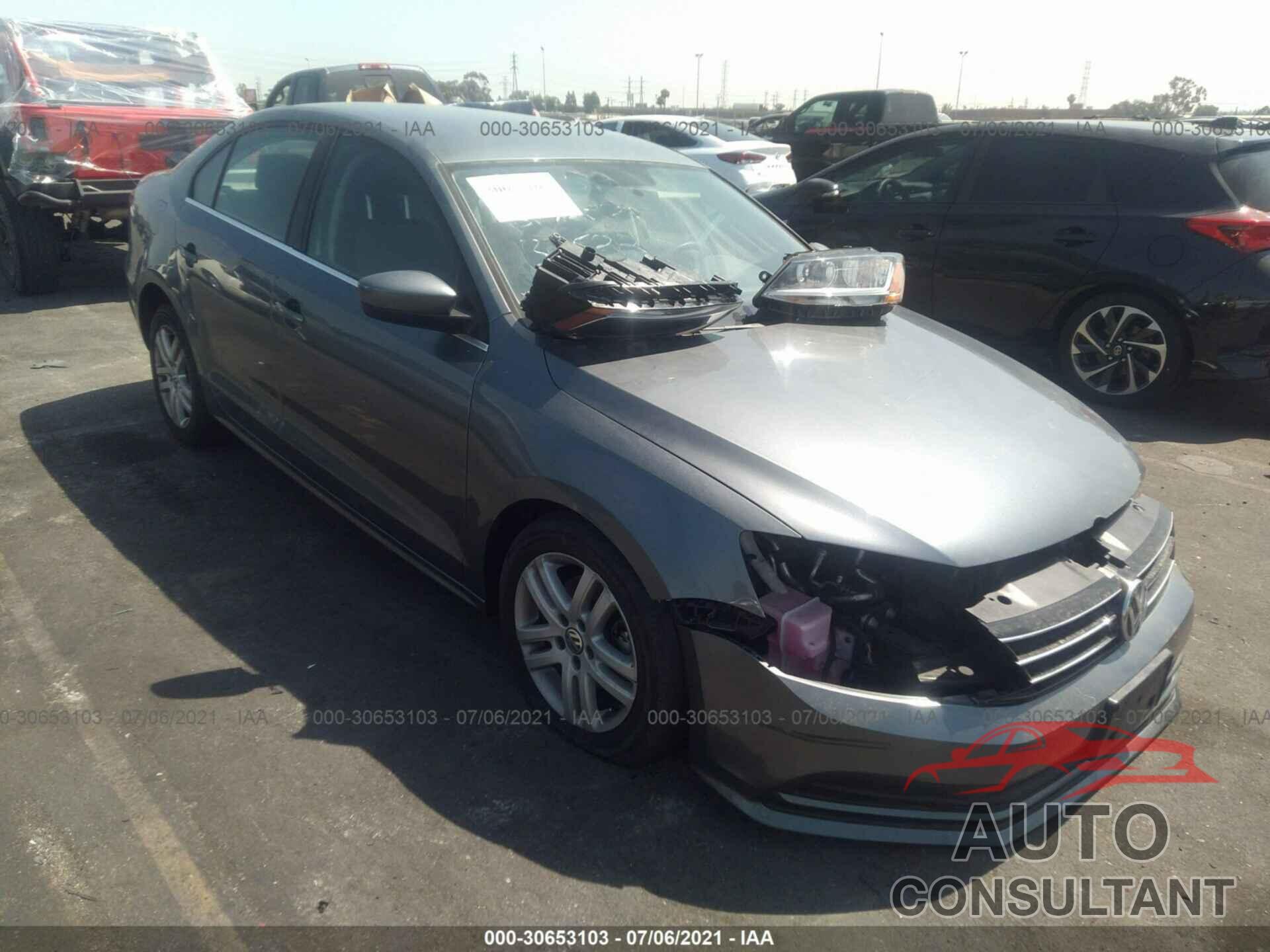 VOLKSWAGEN JETTA 2017 - 3VW2B7AJ9HM352468