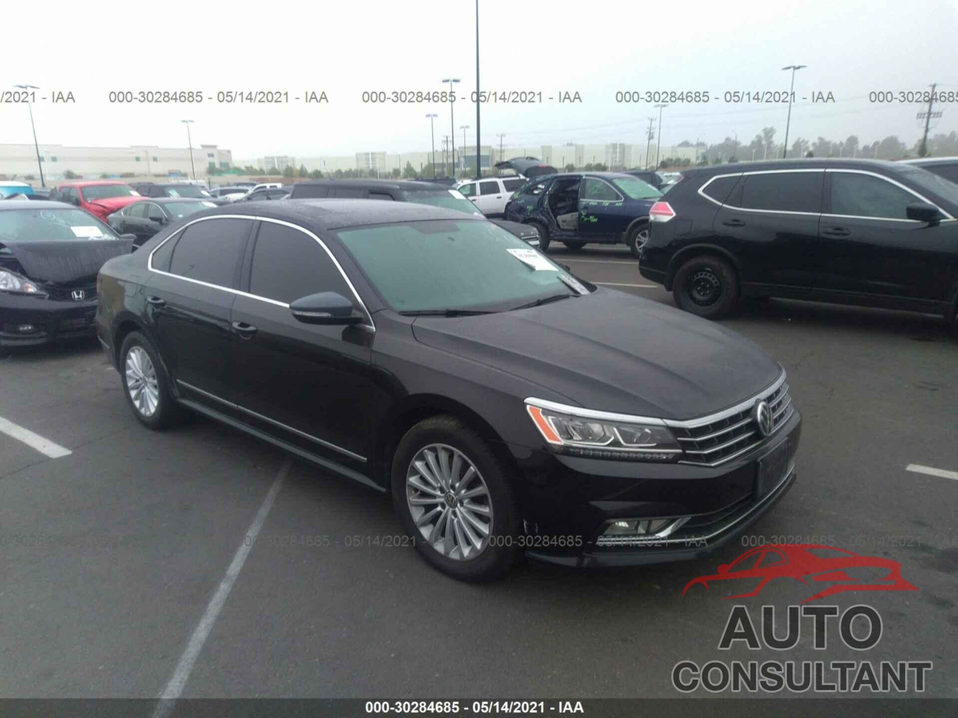 VOLKSWAGEN PASSAT 2017 - 1VWBT7A39HC071982