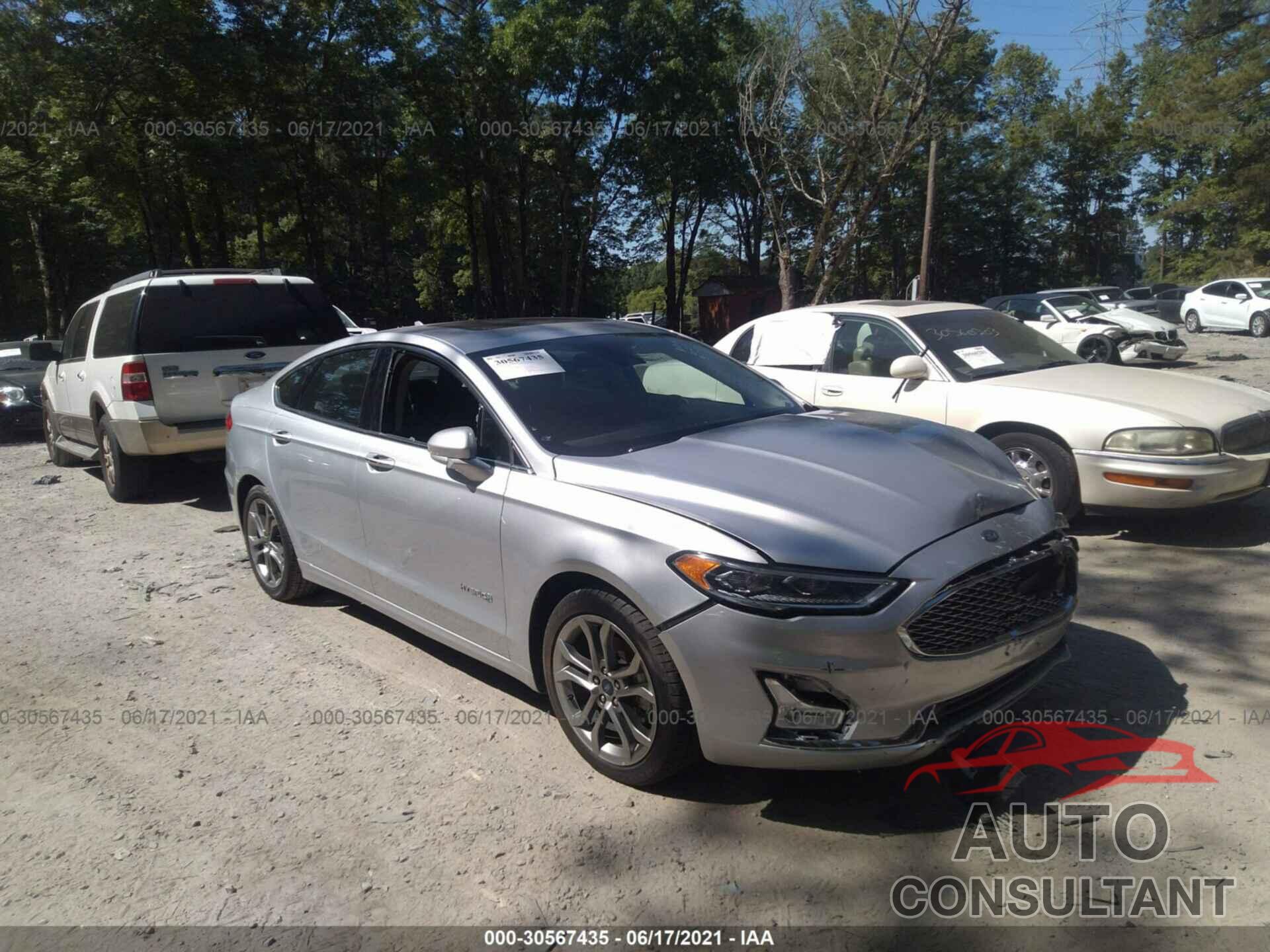 FORD FUSION HYBRID 2019 - 3FA6P0RU6KR261217