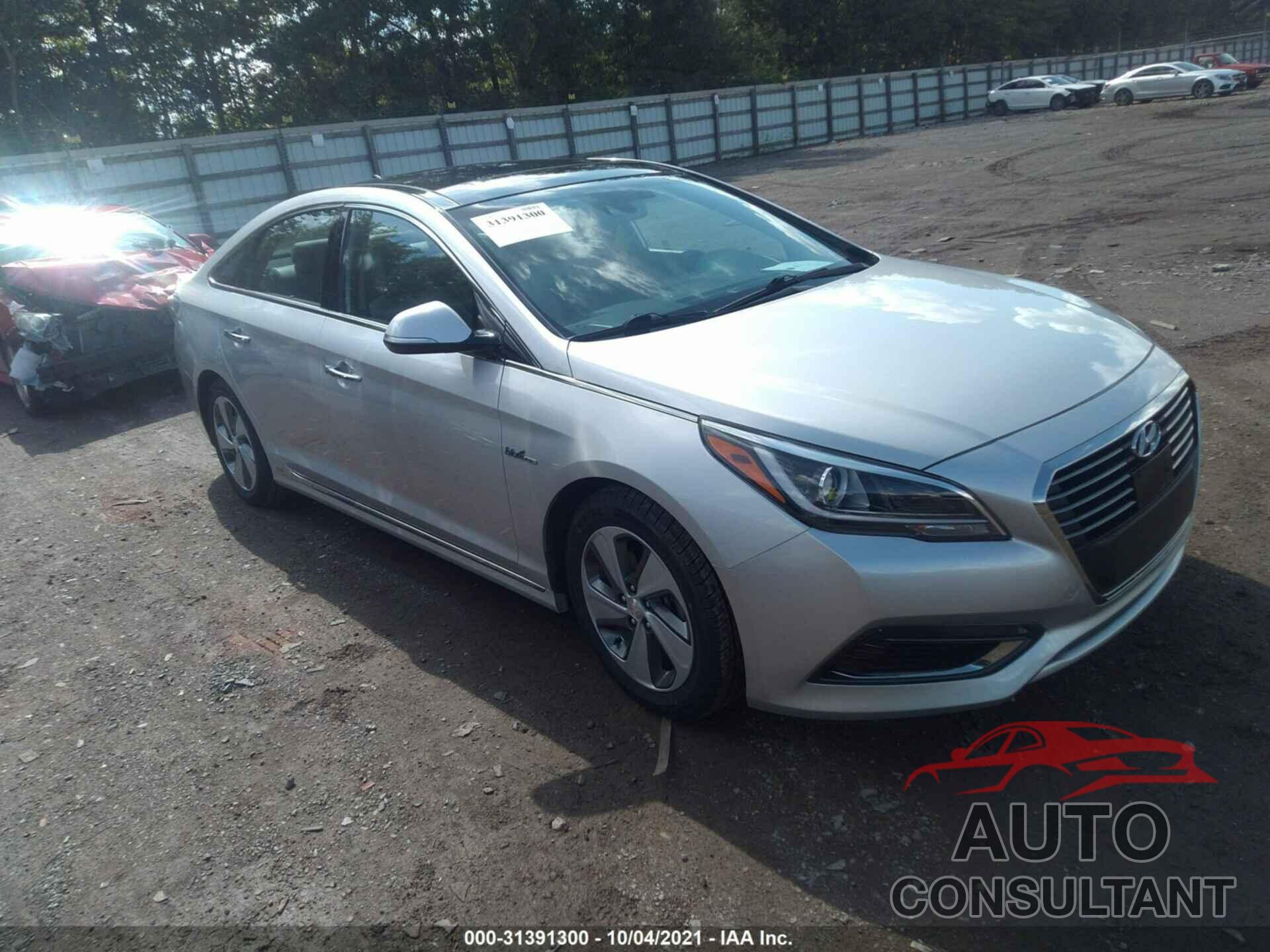 HYUNDAI SONATA HYBRID 2016 - KMHE34L17GA027544