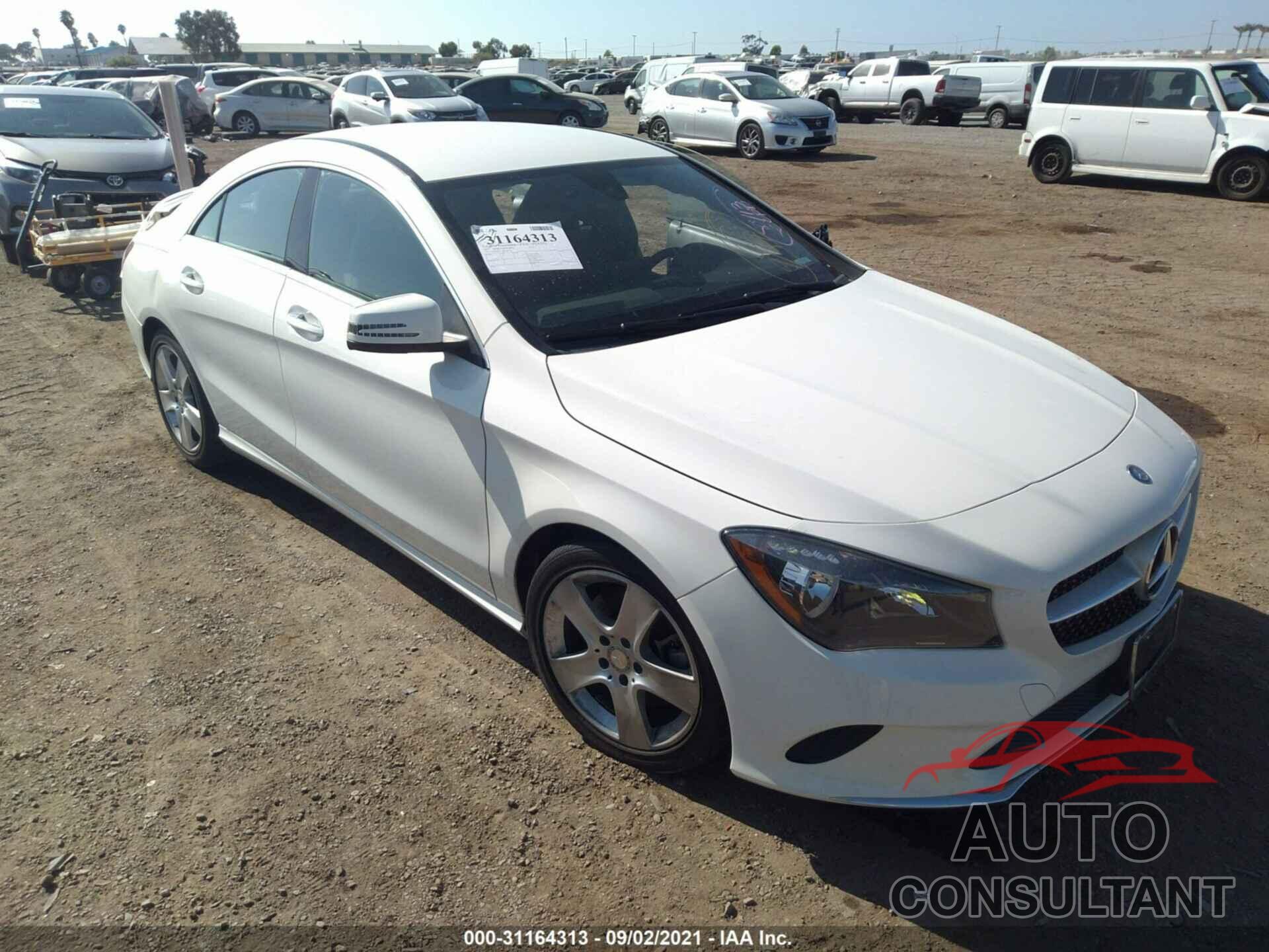 MERCEDES-BENZ CLA 2017 - WDDSJ4EB9HN410548