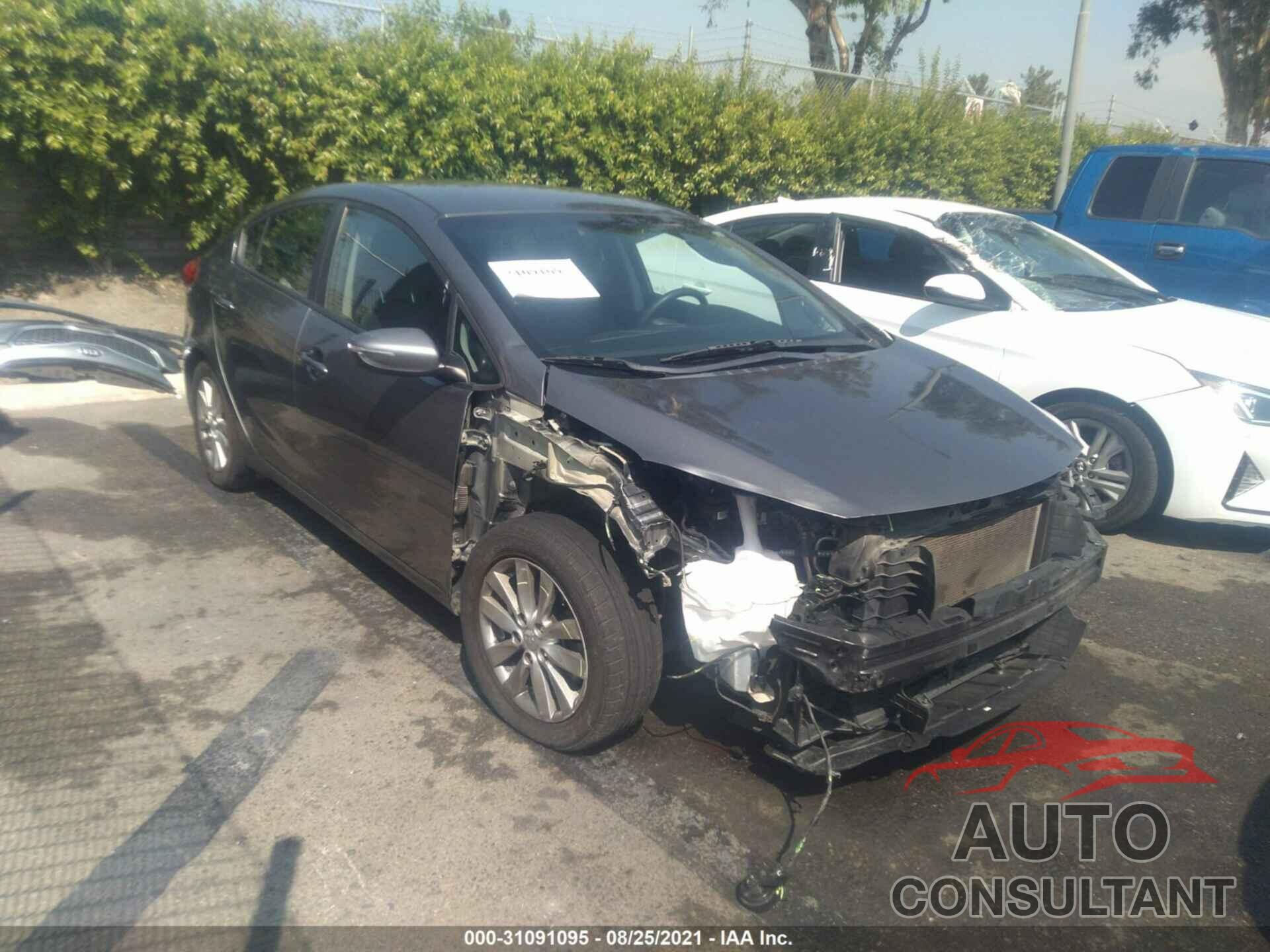 KIA FORTE 2016 - KNAFX4A61G5508892