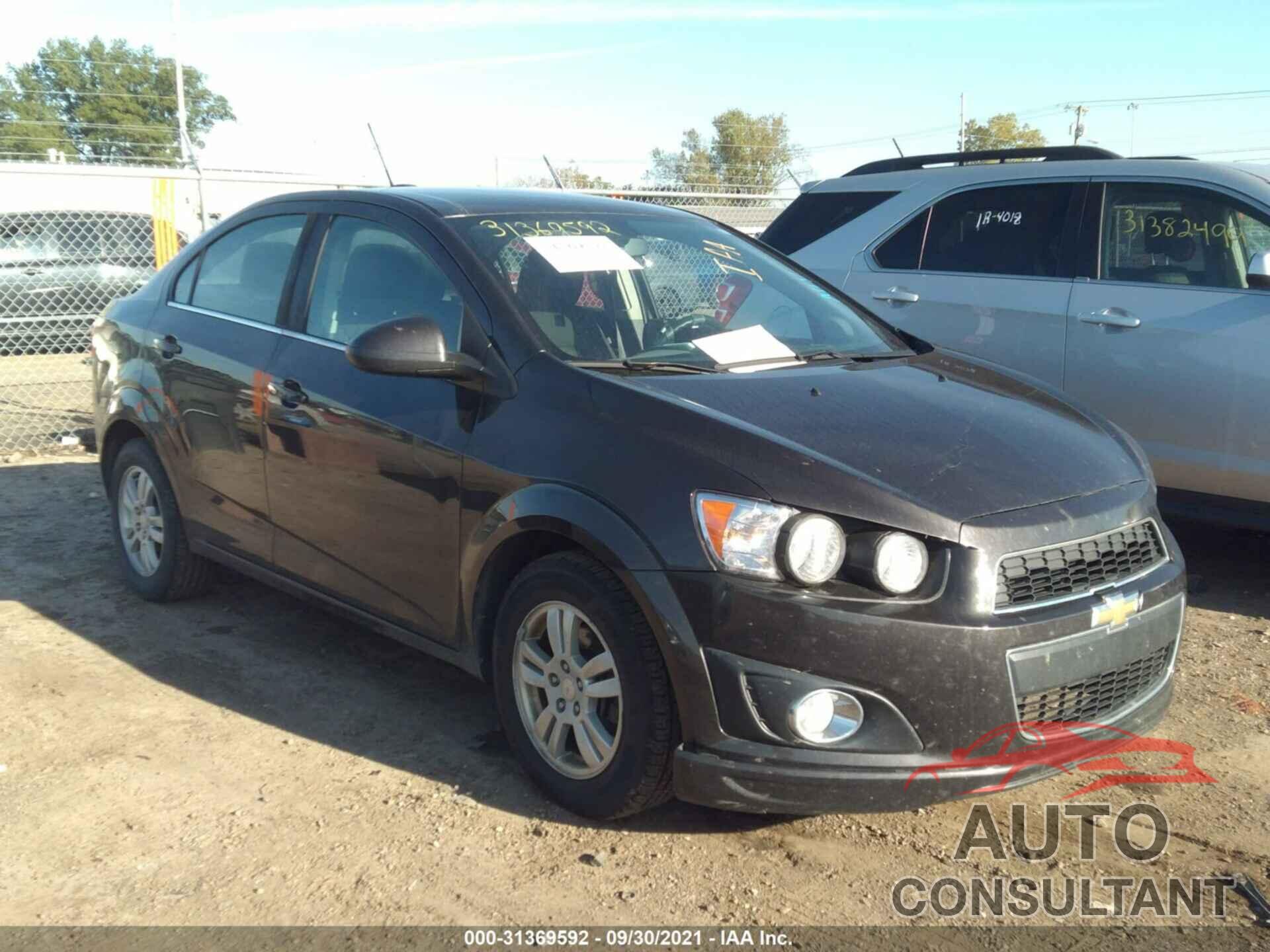 CHEVROLET SONIC 2016 - 1G1JC5SH3G4138722