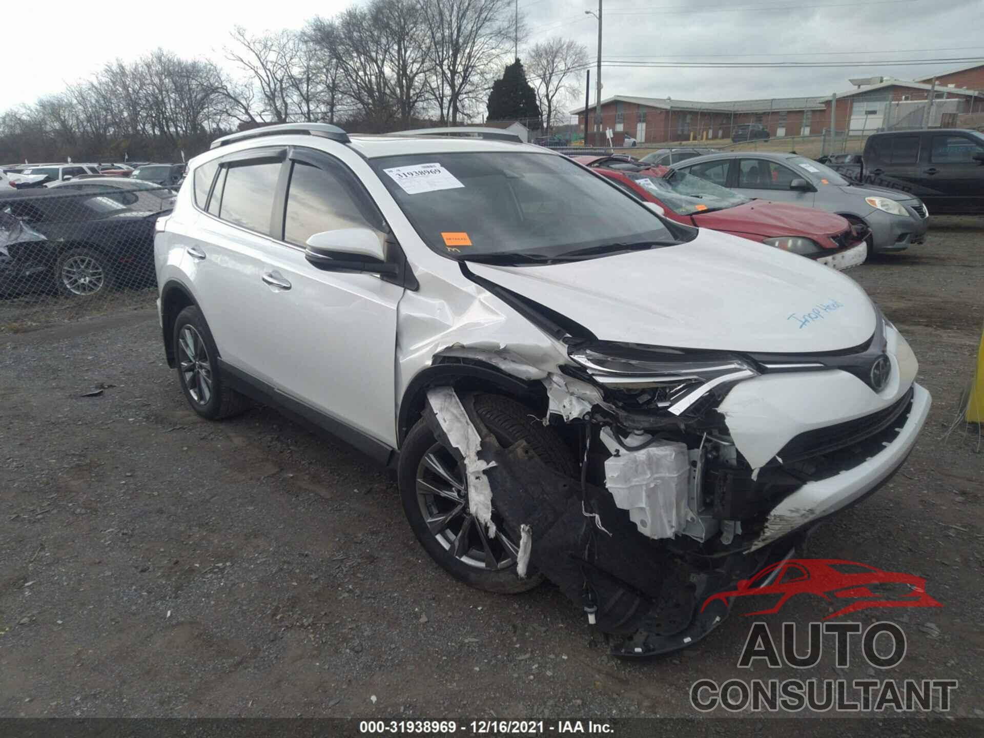 TOYOTA RAV4 2018 - JTMYFREV3JD114854