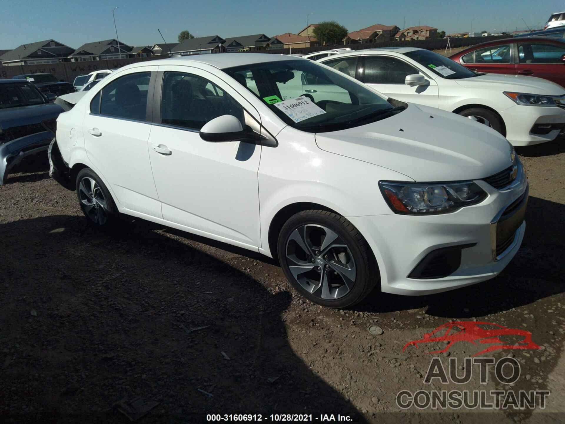 CHEVROLET SONIC 2019 - 1G1JF5SB2K4123947
