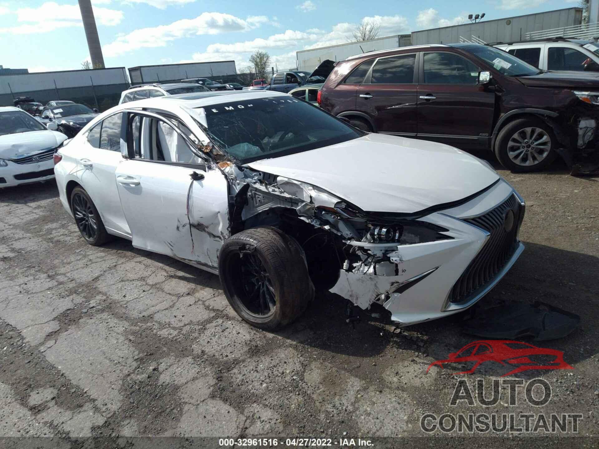 LEXUS ES 2021 - 58ADZ1B10MU106373