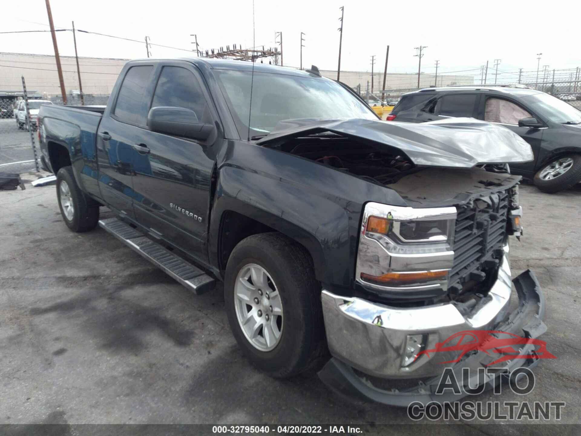 CHEVROLET SILVERADO 1500 2018 - 1GCRCREC6JZ247168