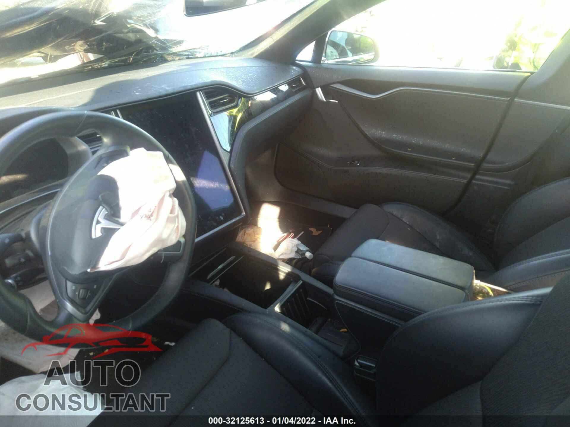 TESLA MODEL S 2018 - 5YJSA1E28JF293459