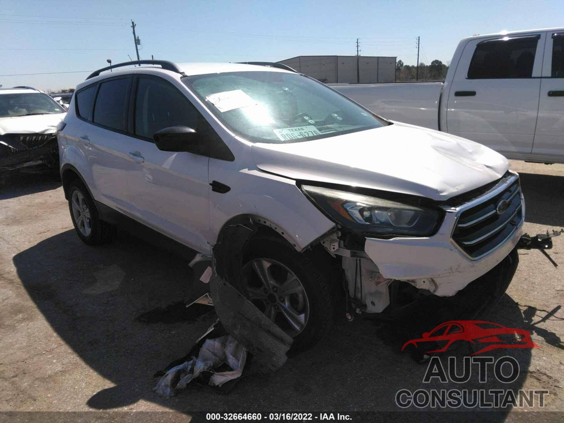 FORD ESCAPE 2017 - 1FMCU0GD2HUA19028