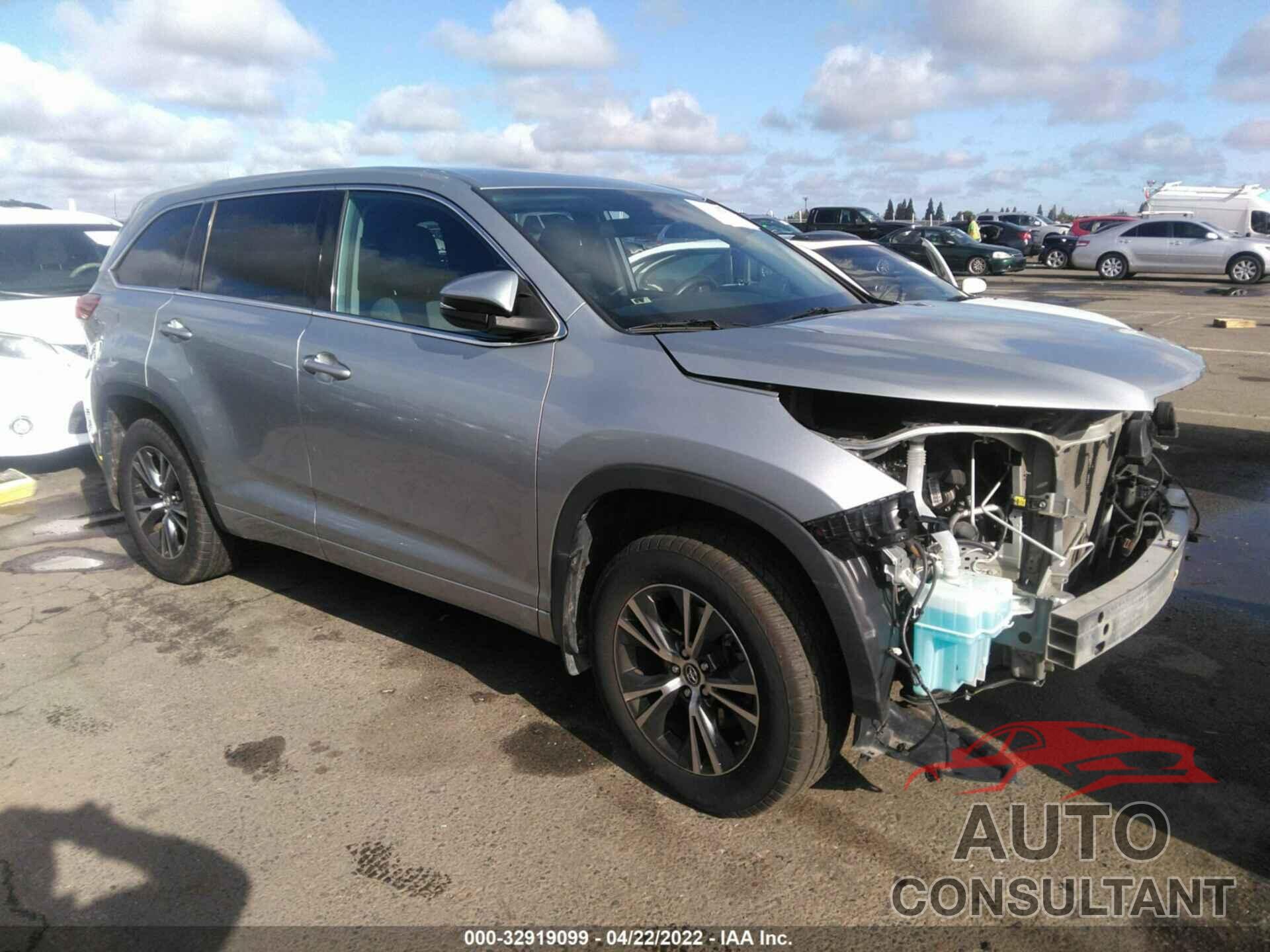 TOYOTA HIGHLANDER 2018 - 5TDBZRFH9JS880551