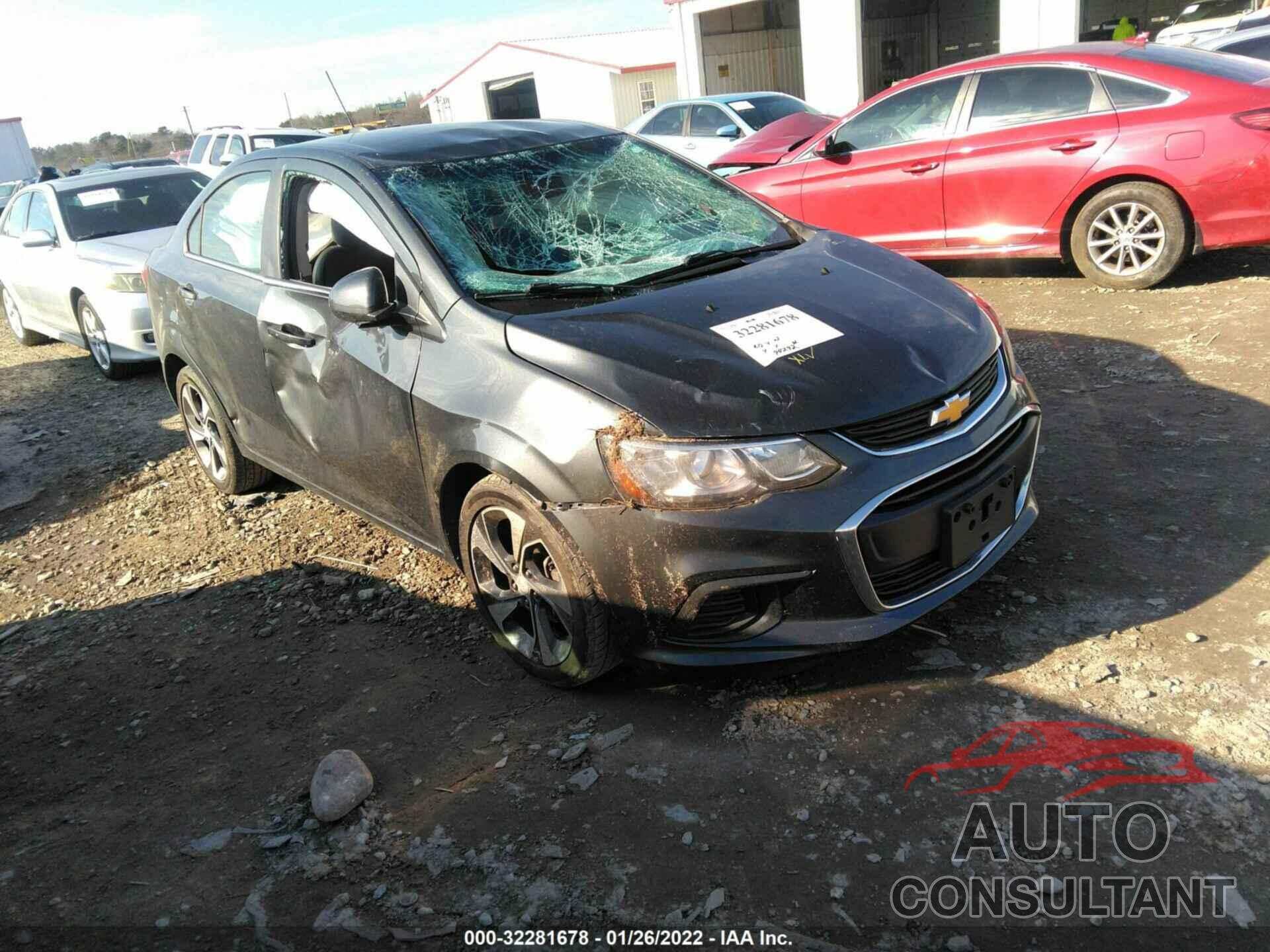 CHEVROLET SONIC 2017 - 1G1JF5SB8H4135450