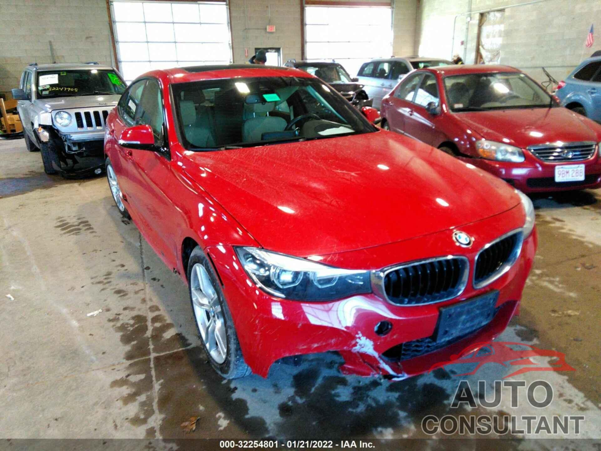 BMW 3 SERIES 2018 - WBA8Z9C51JG827564
