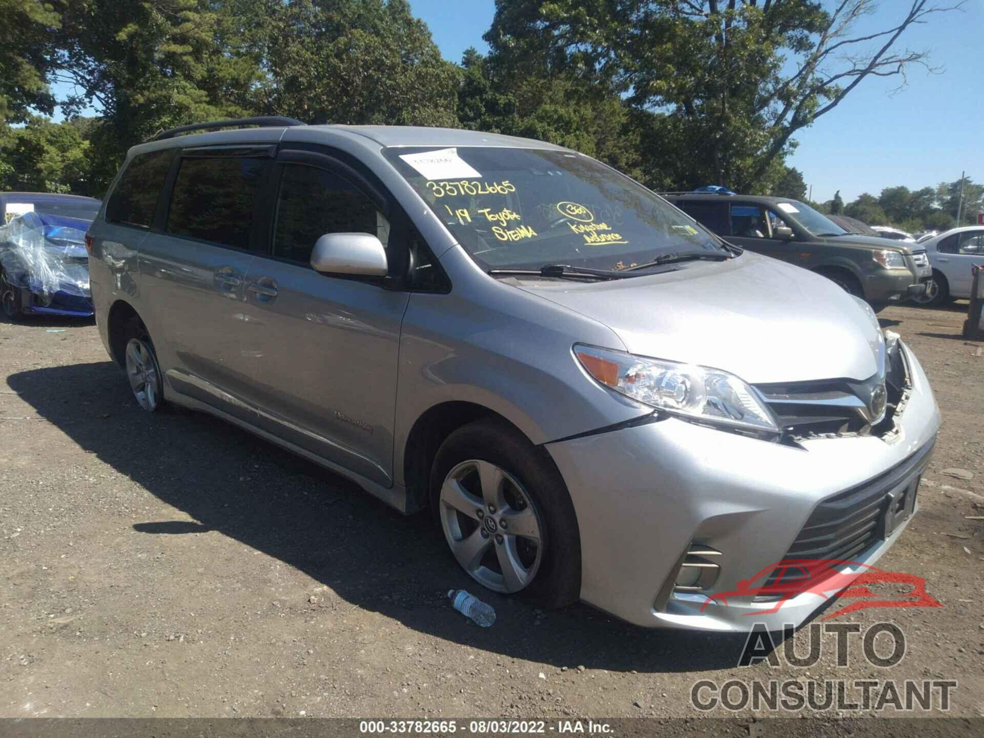 TOYOTA SIENNA 2019 - 5TDKZ3DC1KS003834